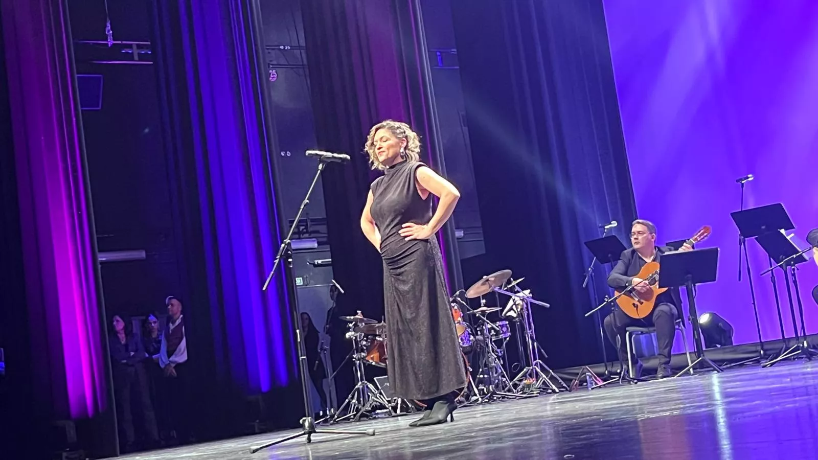 Décima gala de jota Amigos de Roberto a beneficio de Aspanoa. Foto Mercedes Manterola