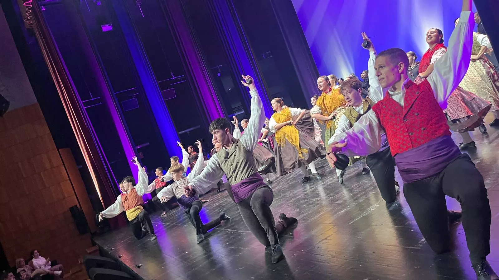 Décima gala de jota Amigos de Roberto a beneficio de Aspanoa. Foto Mercedes Manterola