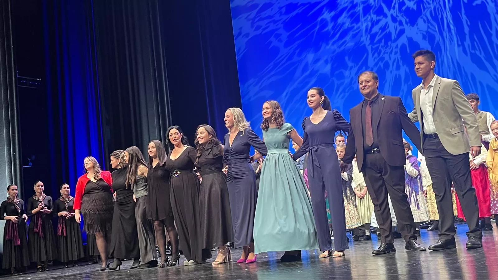 Décima gala de jota Amigos de Roberto a beneficio de Aspanoa. Foto Mercedes Manterola