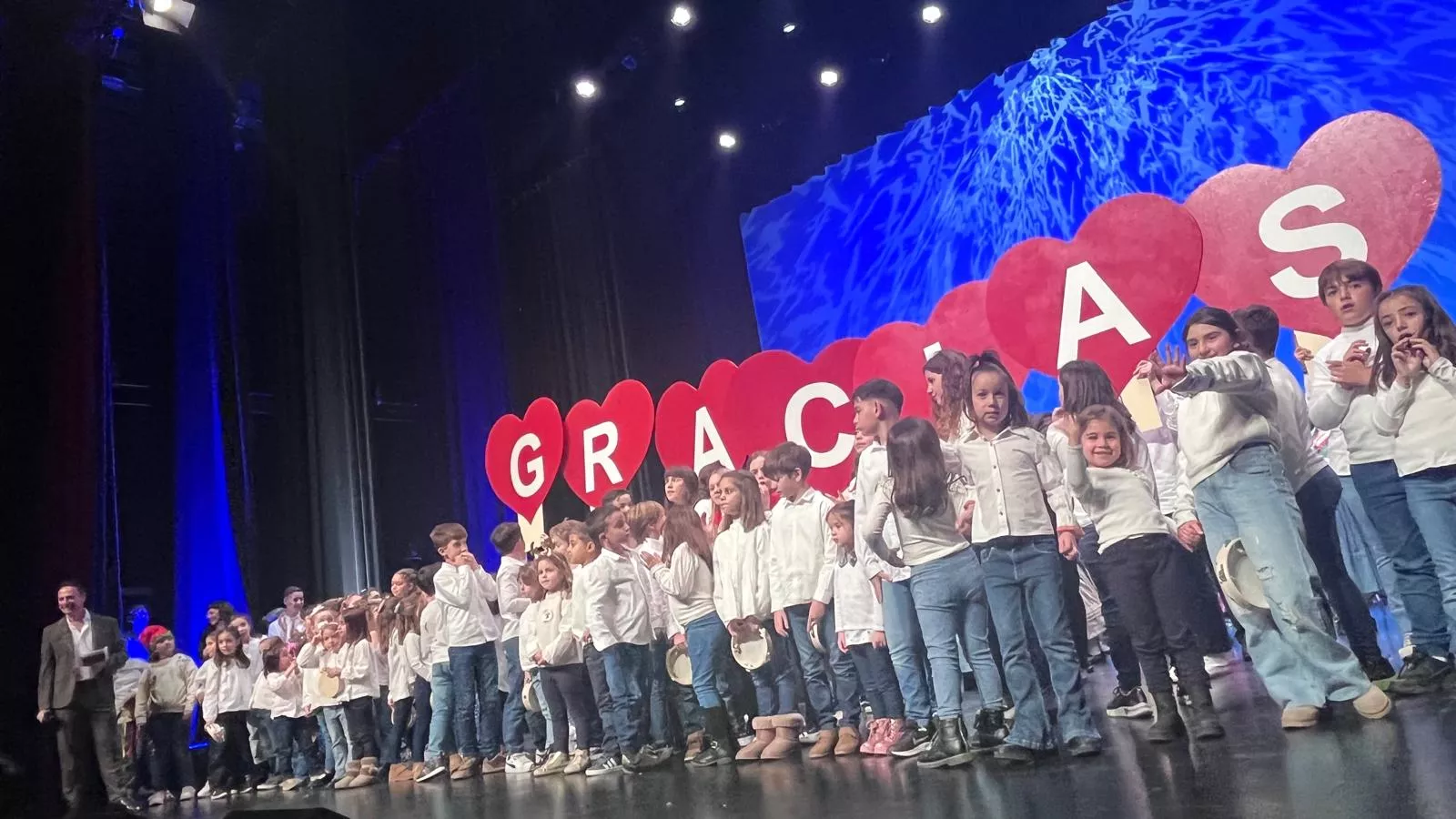 Décima gala de jota Amigos de Roberto a beneficio de Aspanoa. Foto Mercedes Manterola