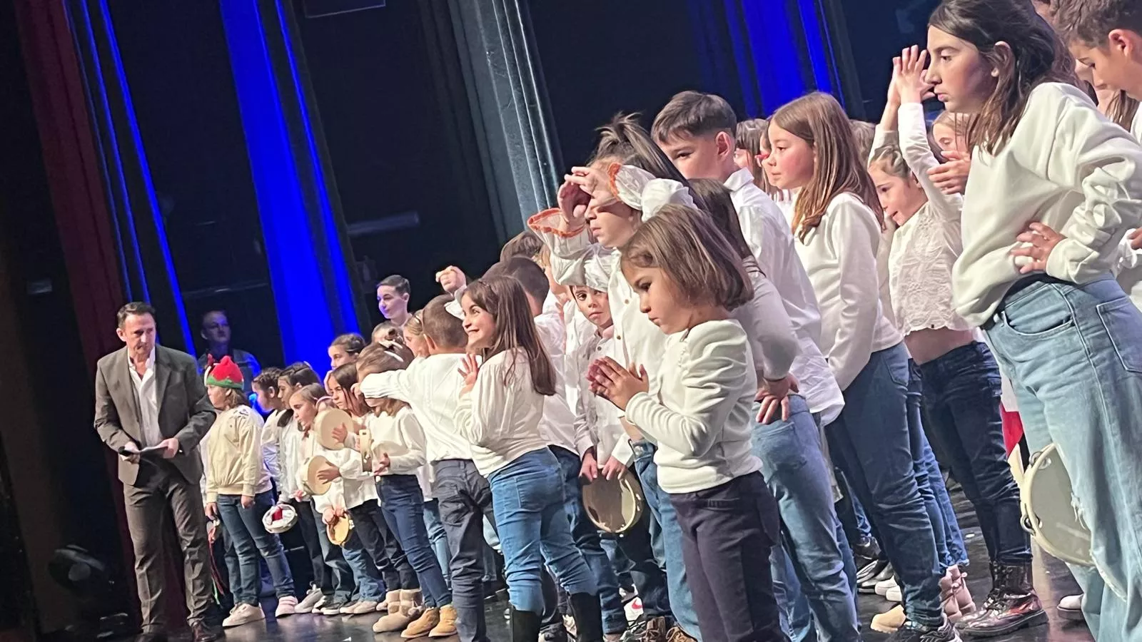 Décima gala de jota Amigos de Roberto a beneficio de Aspanoa. Foto Mercedes Manterola