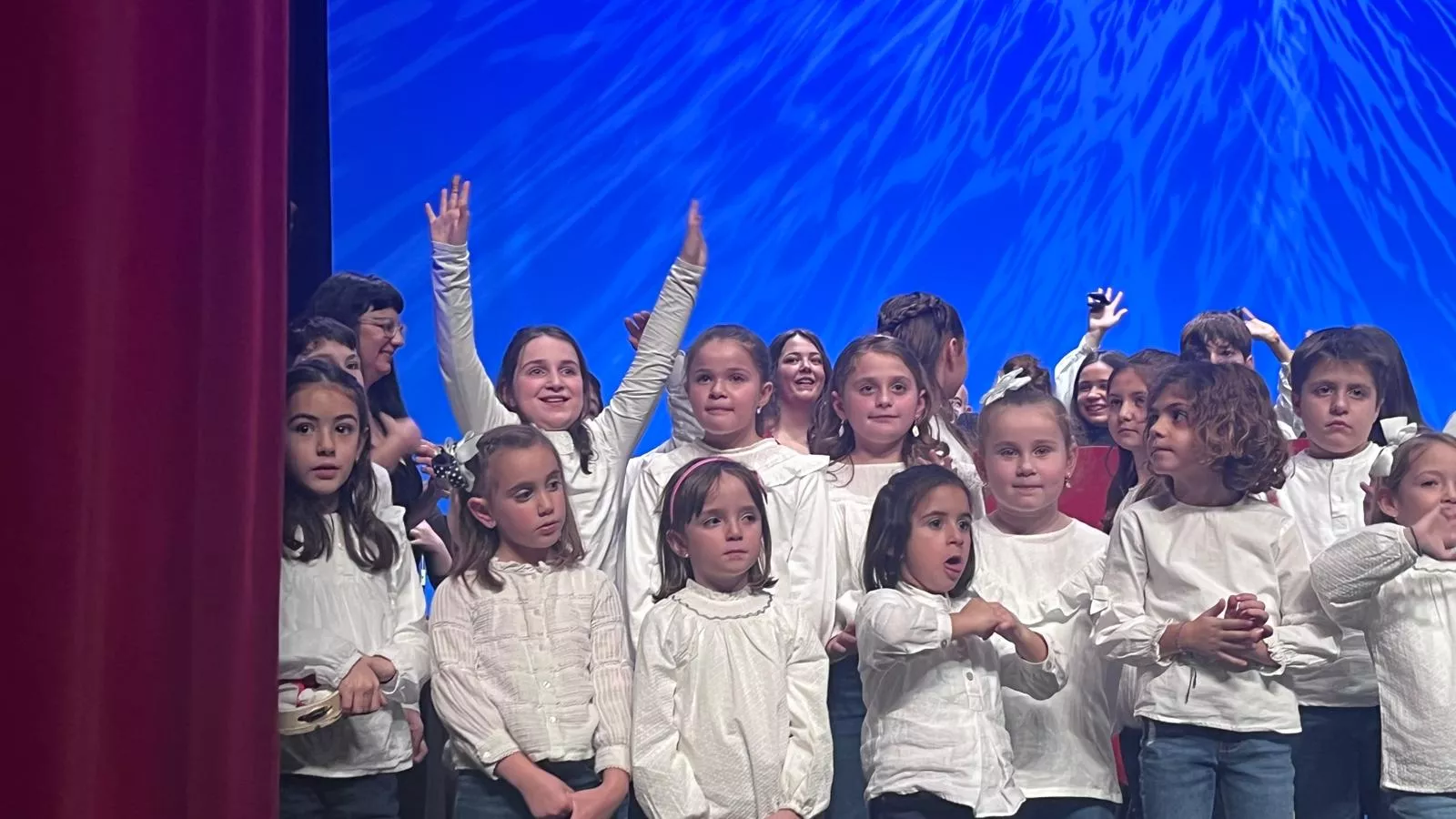 Décima gala de jota Amigos de Roberto a beneficio de Aspanoa. Foto Mercedes Manterola