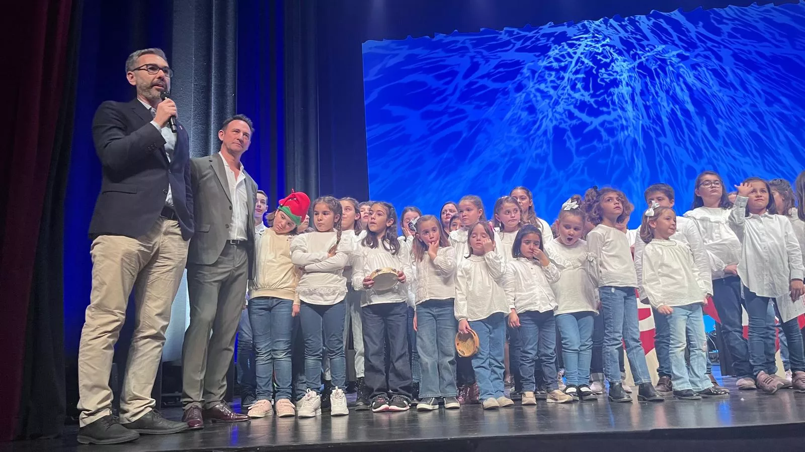 Décima gala de jota Amigos de Roberto a beneficio de Aspanoa. Foto Mercedes Manterola