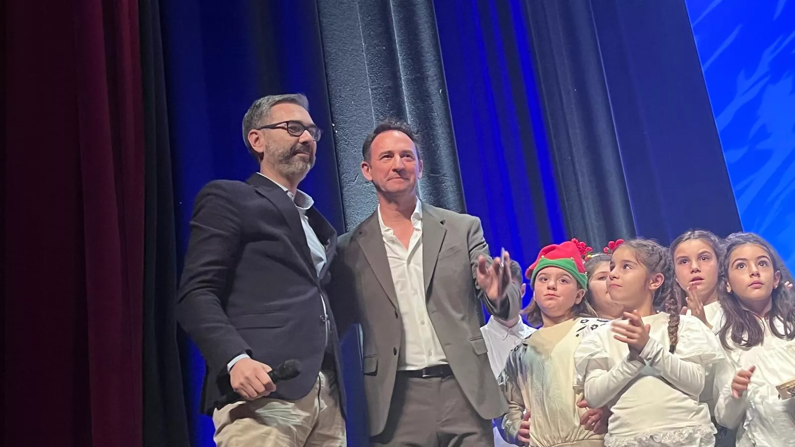 Décima gala de jota Amigos de Roberto a beneficio de Aspanoa. Foto Mercedes Manterola