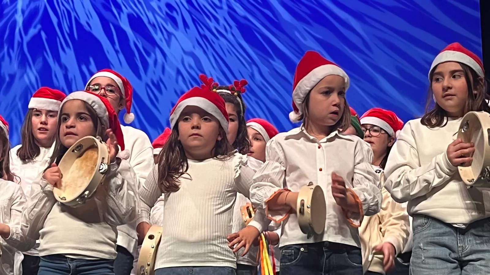 Décima gala de jota Amigos de Roberto a beneficio de Aspanoa. Foto Mercedes Manterola