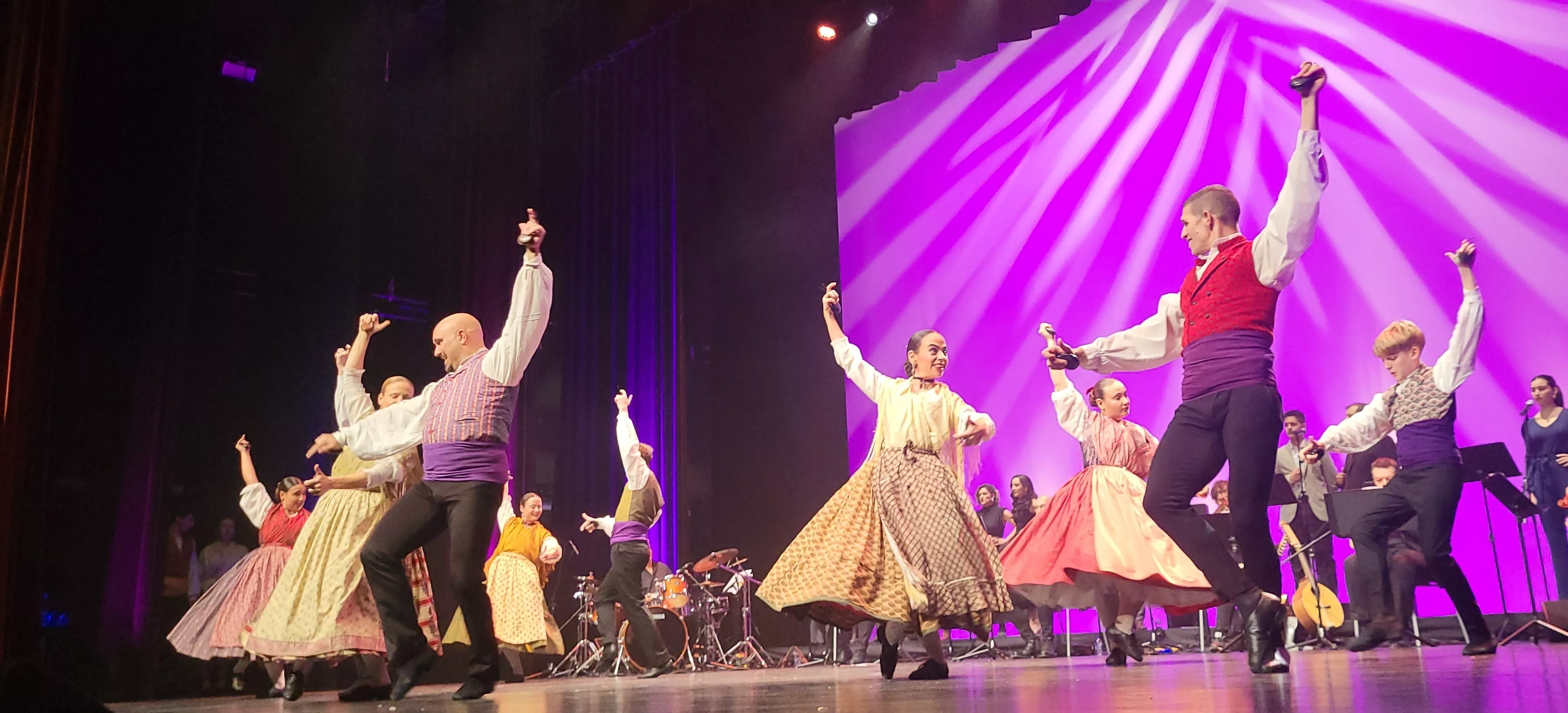 Décima gala de jota Amigos de Roberto a beneficio de Aspanoa. Foto Mercedes Manterola