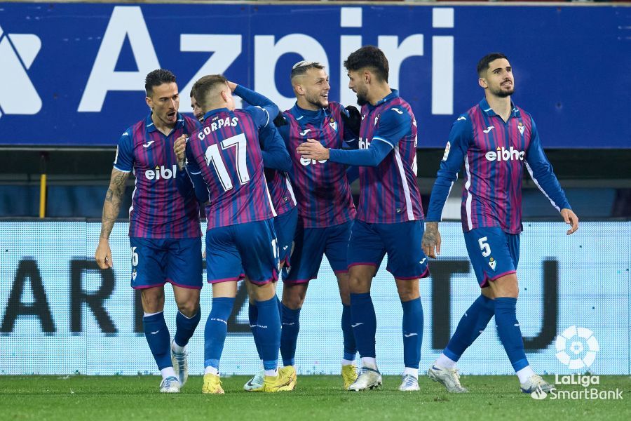 Imágenes del partido Eibar Huesca. Foto La Liga 