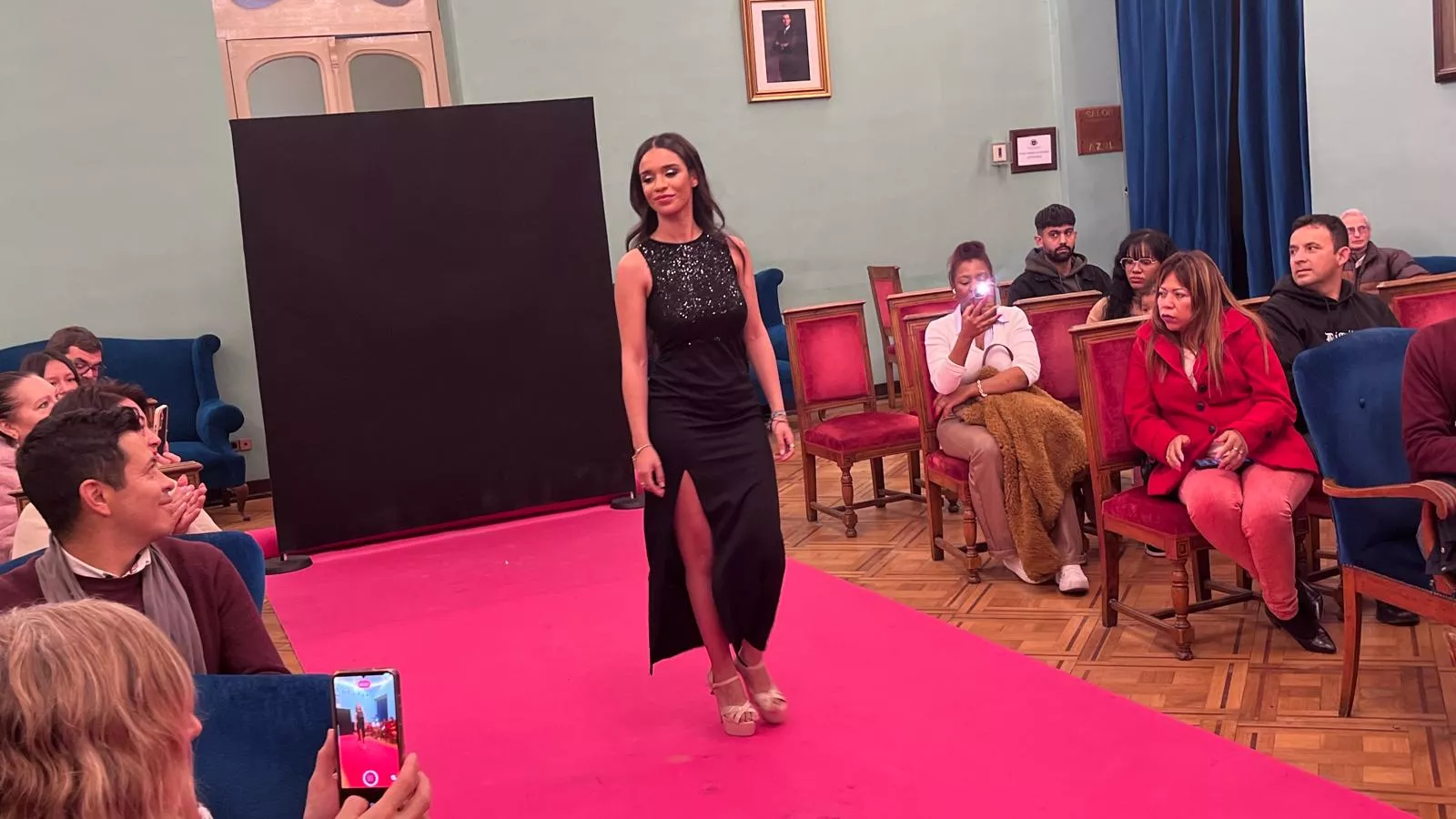 Lesly Ropero. Presentación de las candidatas de Huesca al Miss Grand Aragón 2024. Foto Myriam Martínez 