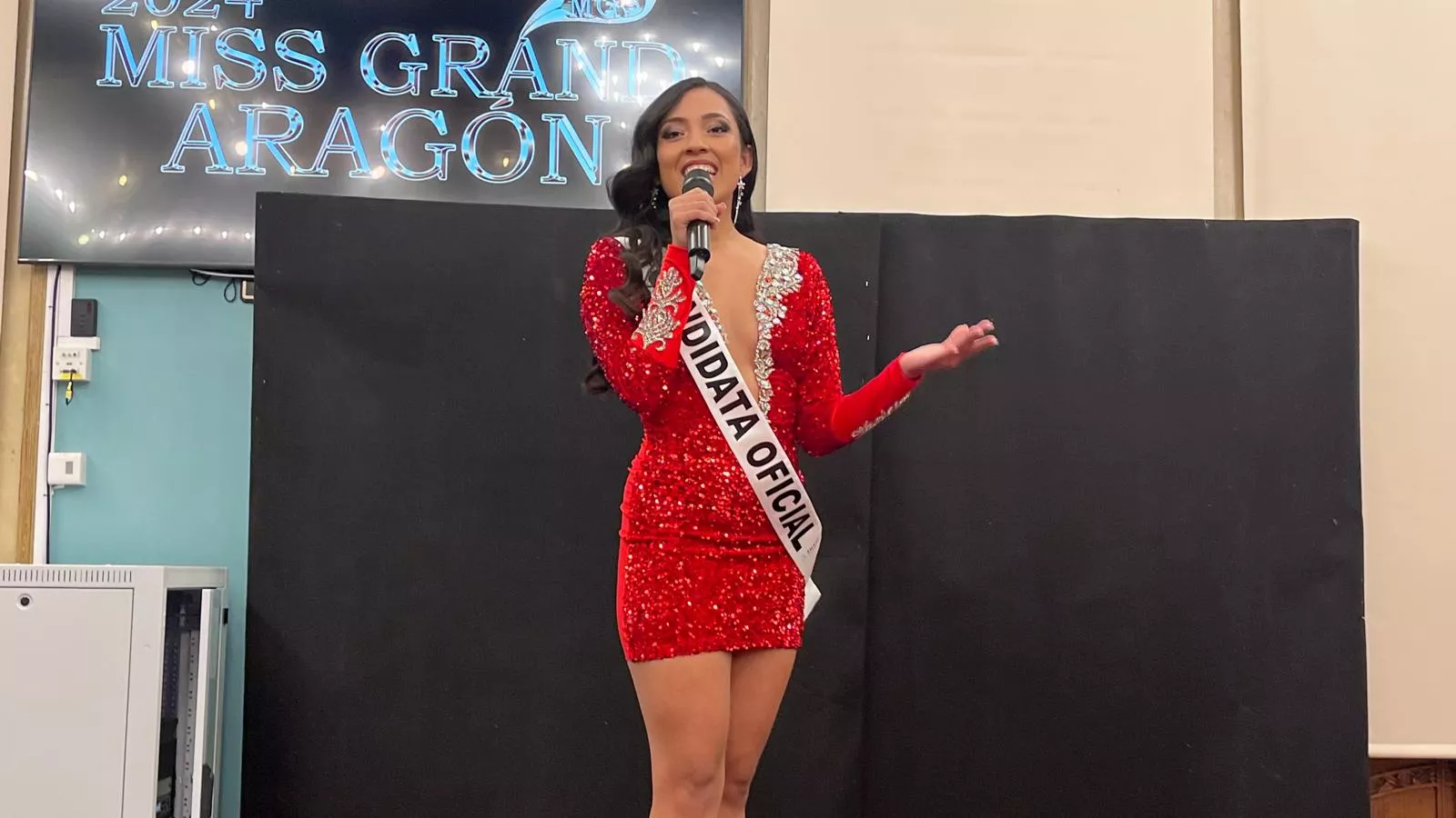 Adriana López. Presentación de las candidatas de Huesca al Miss Grand Aragón 2024. Foto Myriam Martínez 