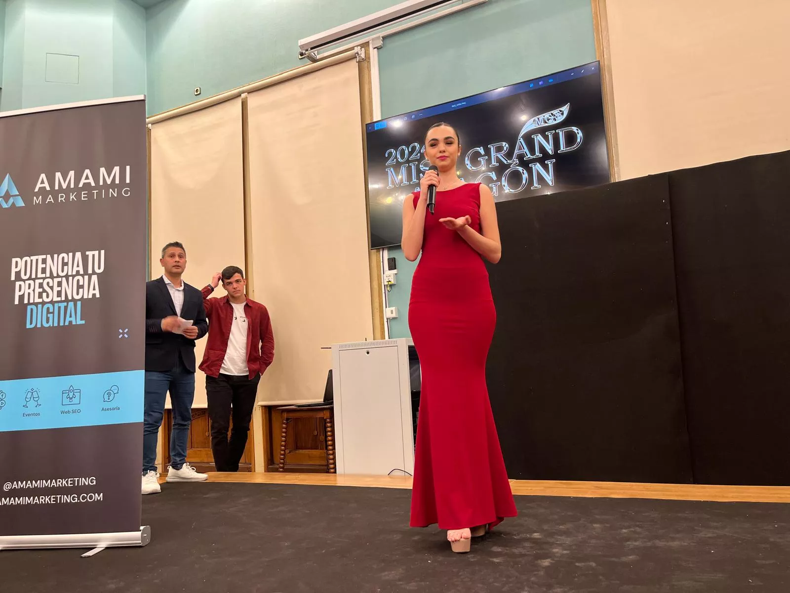 Laura Carrasco, en la presentación de las candidatas de Huesca al Miss Grand Aragón 2024. Foto Myriam Martínez 