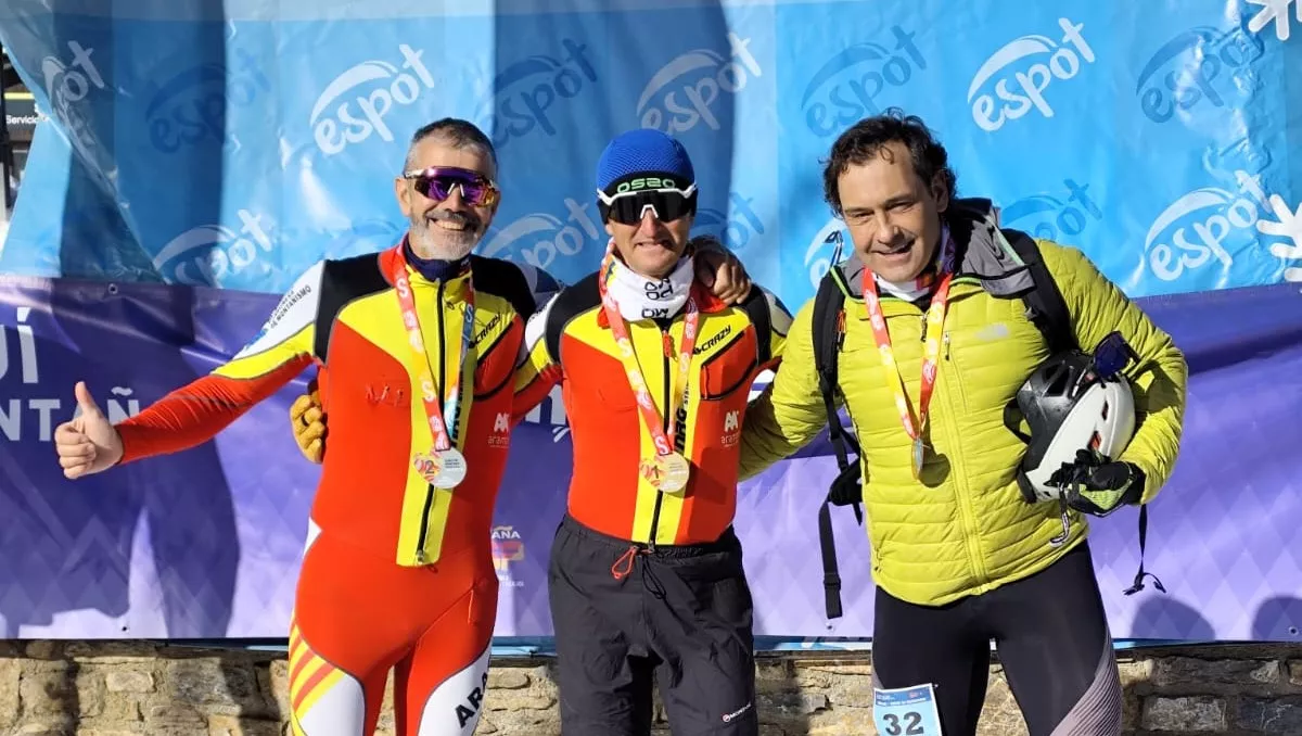 Podio de Óscar Díez y Luis Royo en Vertical M55