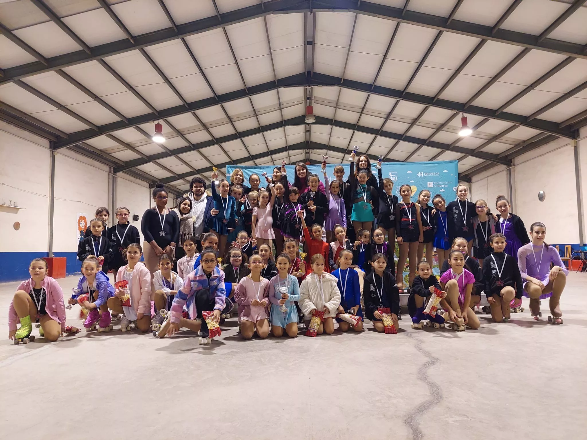 Gran jornada del Club Patín Huesca con su torneo social de Navidad