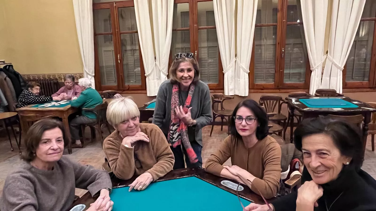 Entrega de premios y brindis navideño de los socios del Casino de Huesca. Foto Mercedes Manterola