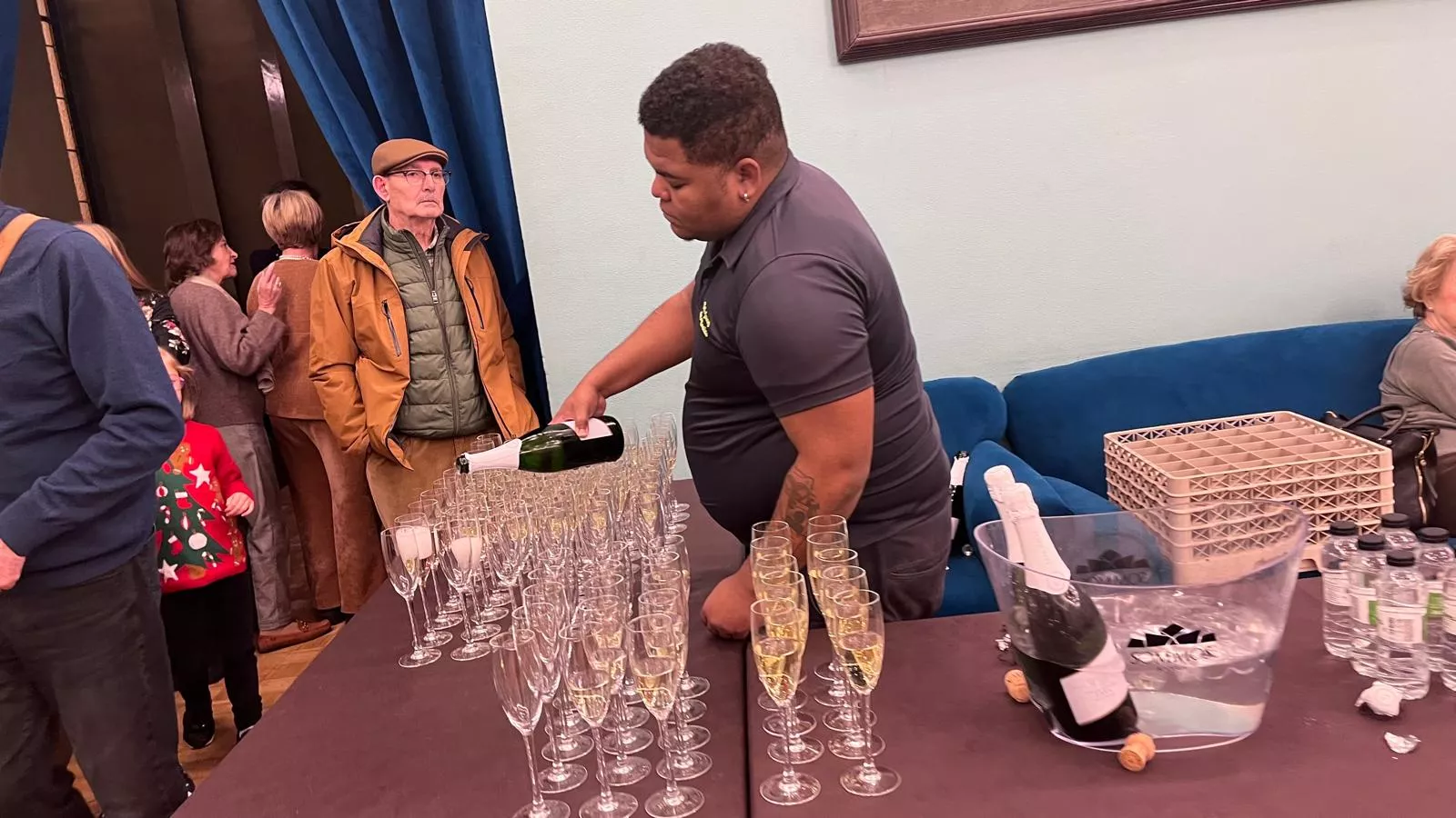 Entrega de premios y brindis navideño de los socios del Casino de Huesca. Foto Mercedes Manterola