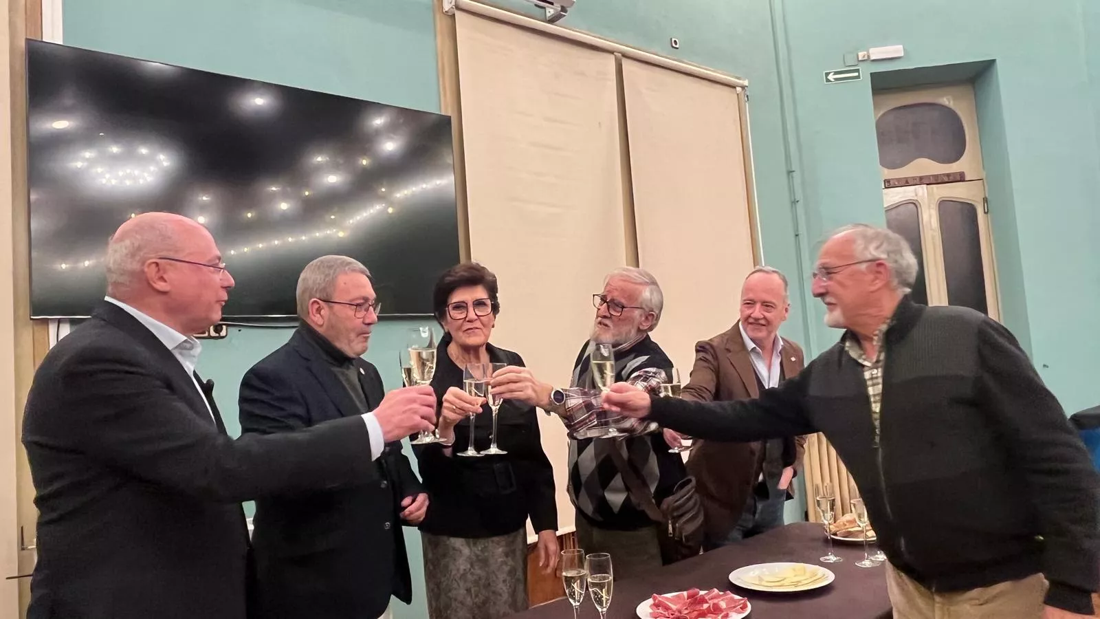 Entrega de premios y brindis navideño de los socios del Casino de Huesca. Foto Mercedes Manterola