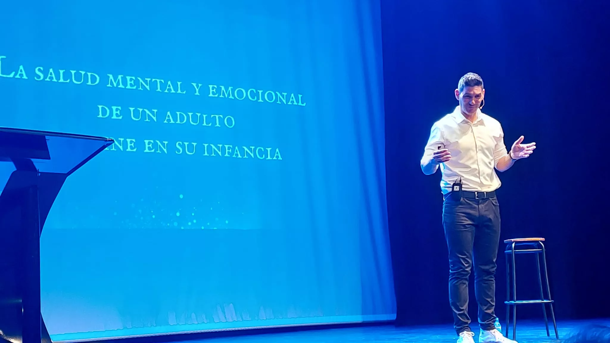 Presentación del libro Érase una vez de Sebastián Darpa