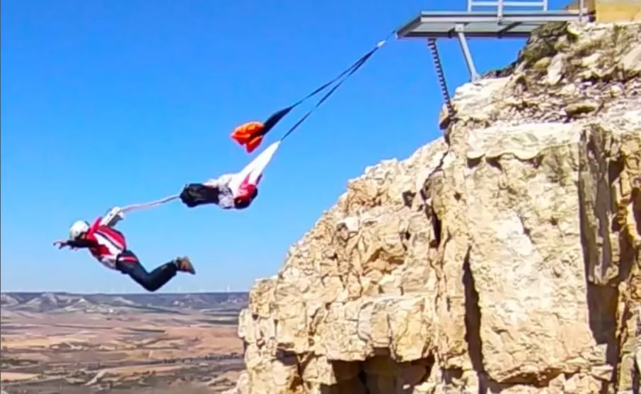 Conmoción por el fallecimiento de Nacho Cifuentes, cuando practicaba una de sus aficiones, el salto base.