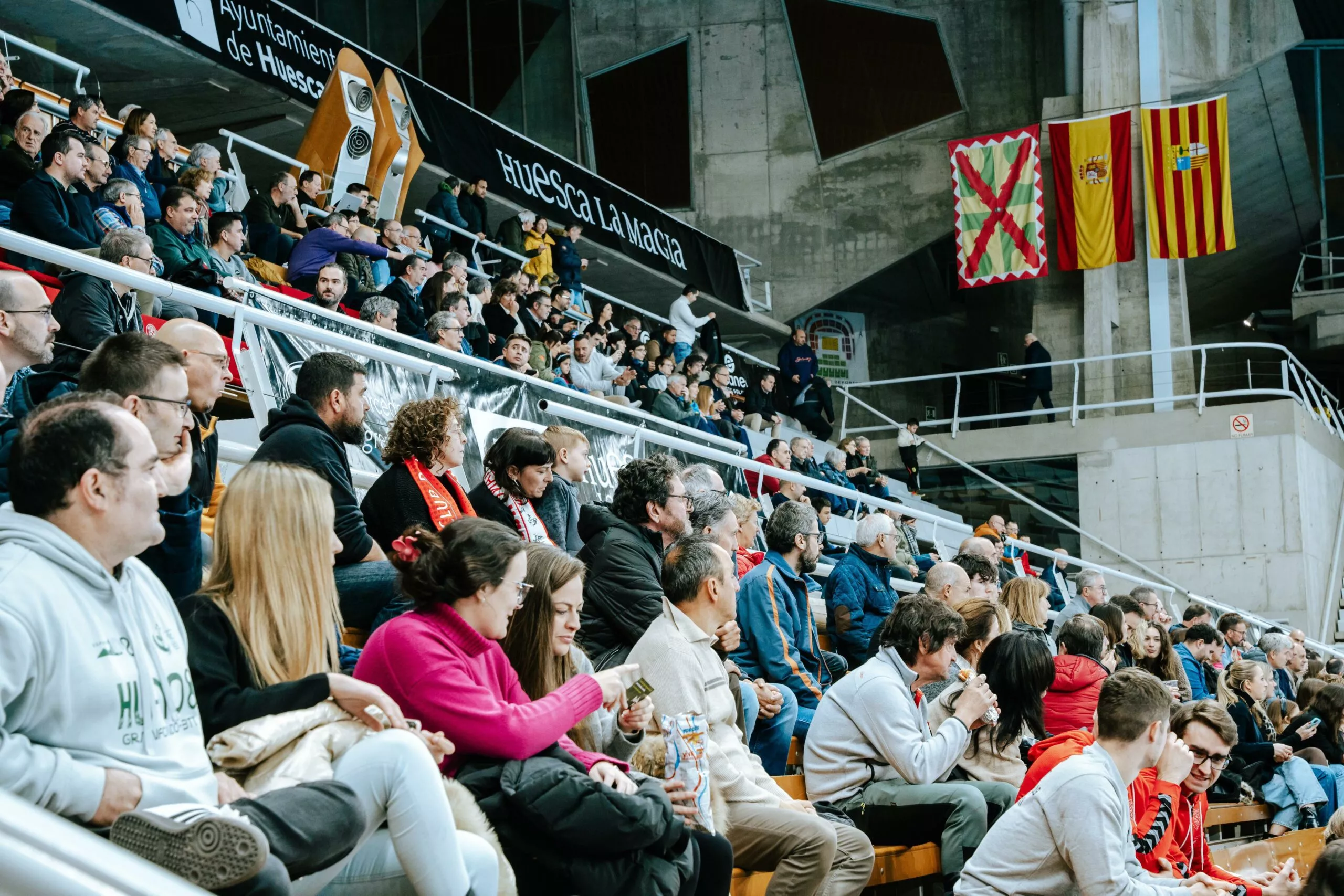 El Palacio de los Deportes durante un partido de Bada Huesca.