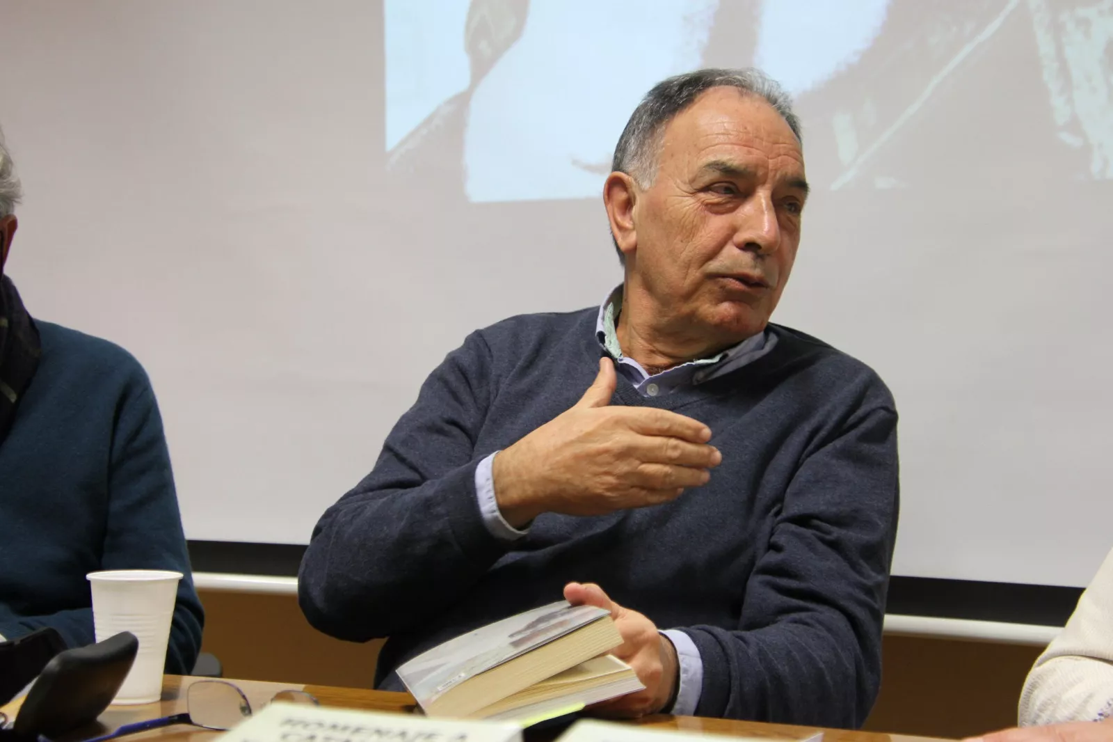 Presentación del libro "Homenaje a Cataluña y Aragón de George Orwell". Foto Carlos Neofato