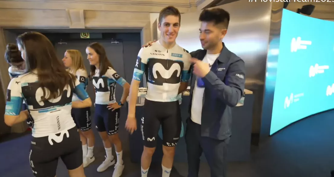 Castrillo ya luce la 'M' de Movistar y debutará en la Vuelta a la Comunidad Valenciana. Foto: YouTube Movistar Team