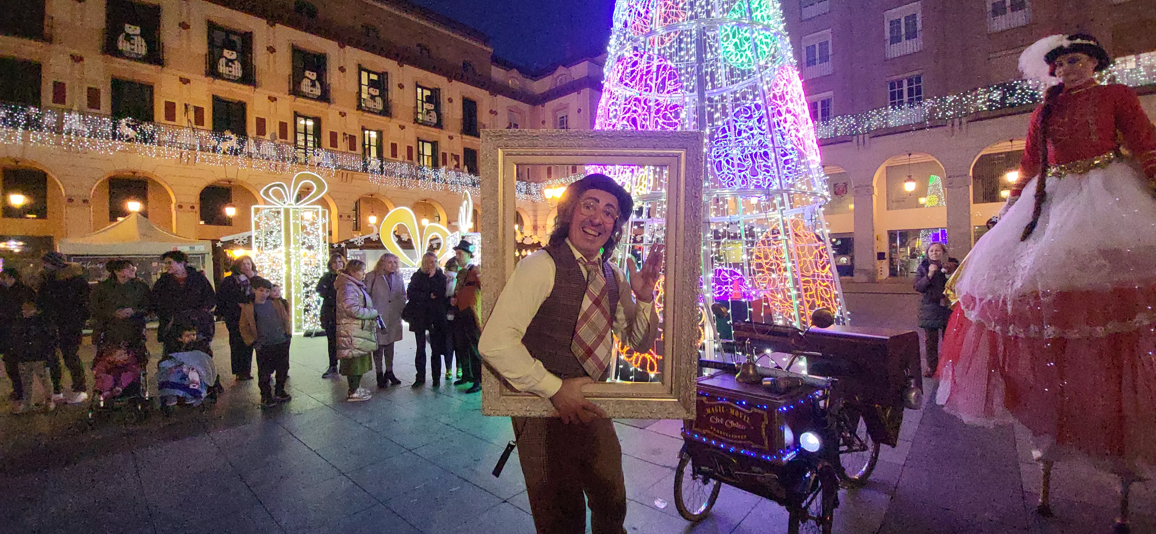 Muestra de Artesanía de Navidad de Huesca 2024.  Foto Mercedes Manterola