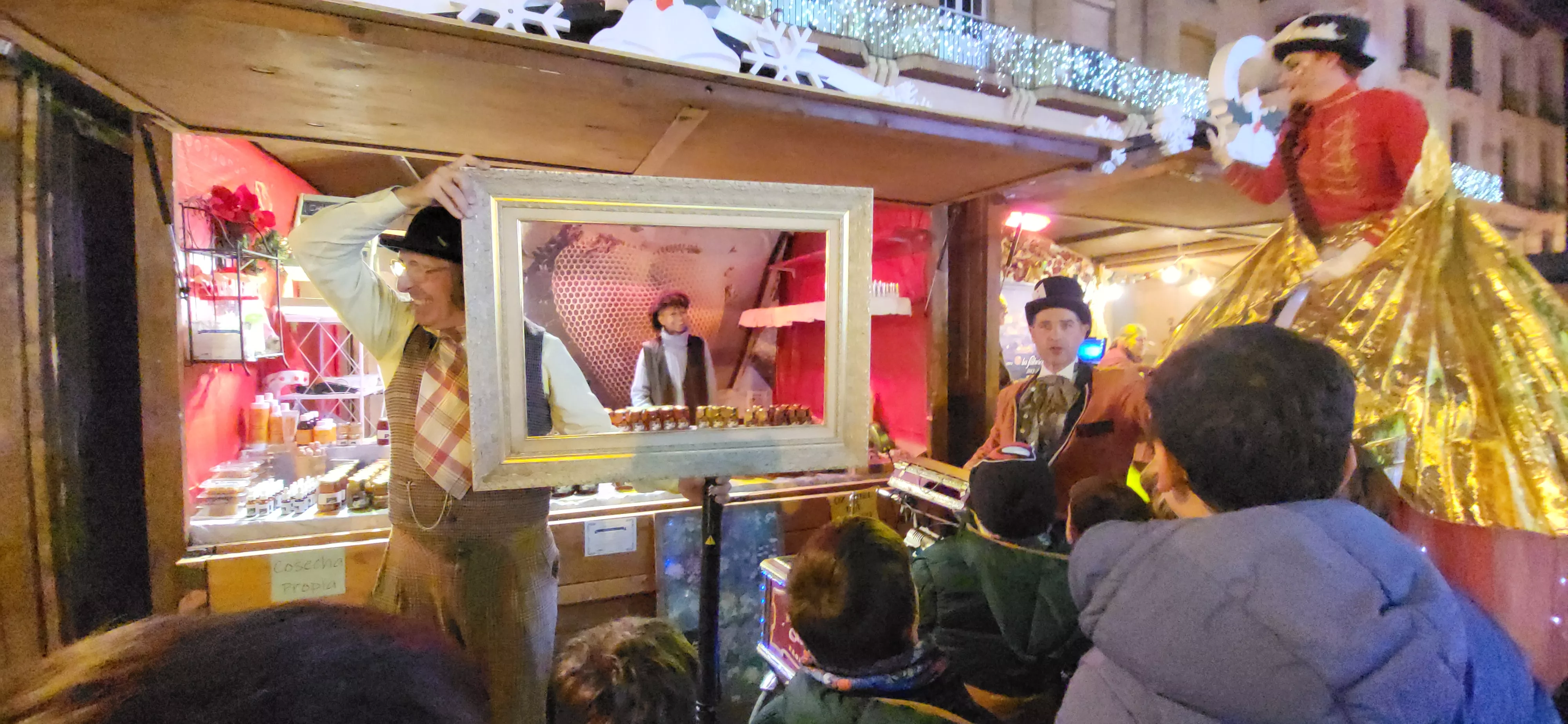 Muestra de Artesanía de Navidad de Huesca 2024.  Foto Mercedes Manterola