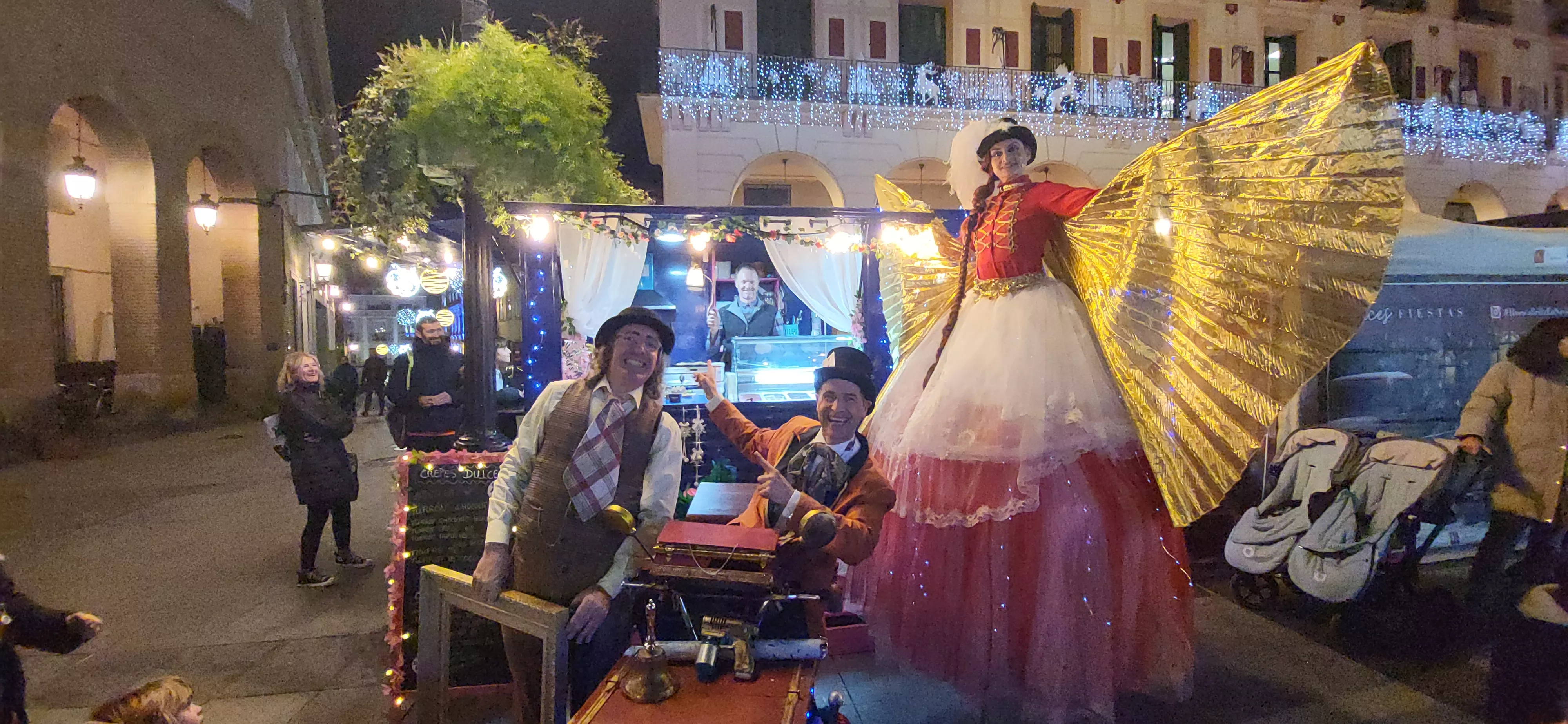 Muestra de Artesanía de Navidad de Huesca 2024.  Foto Mercedes Manterola