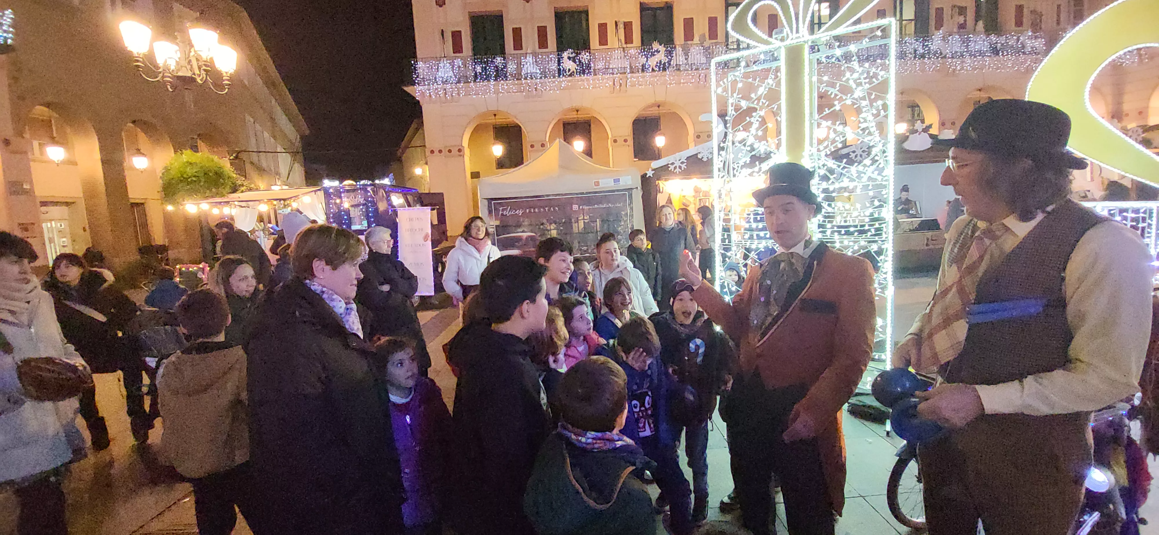Muestra de Artesanía de Navidad de Huesca 2024.  Foto Mercedes Manterola