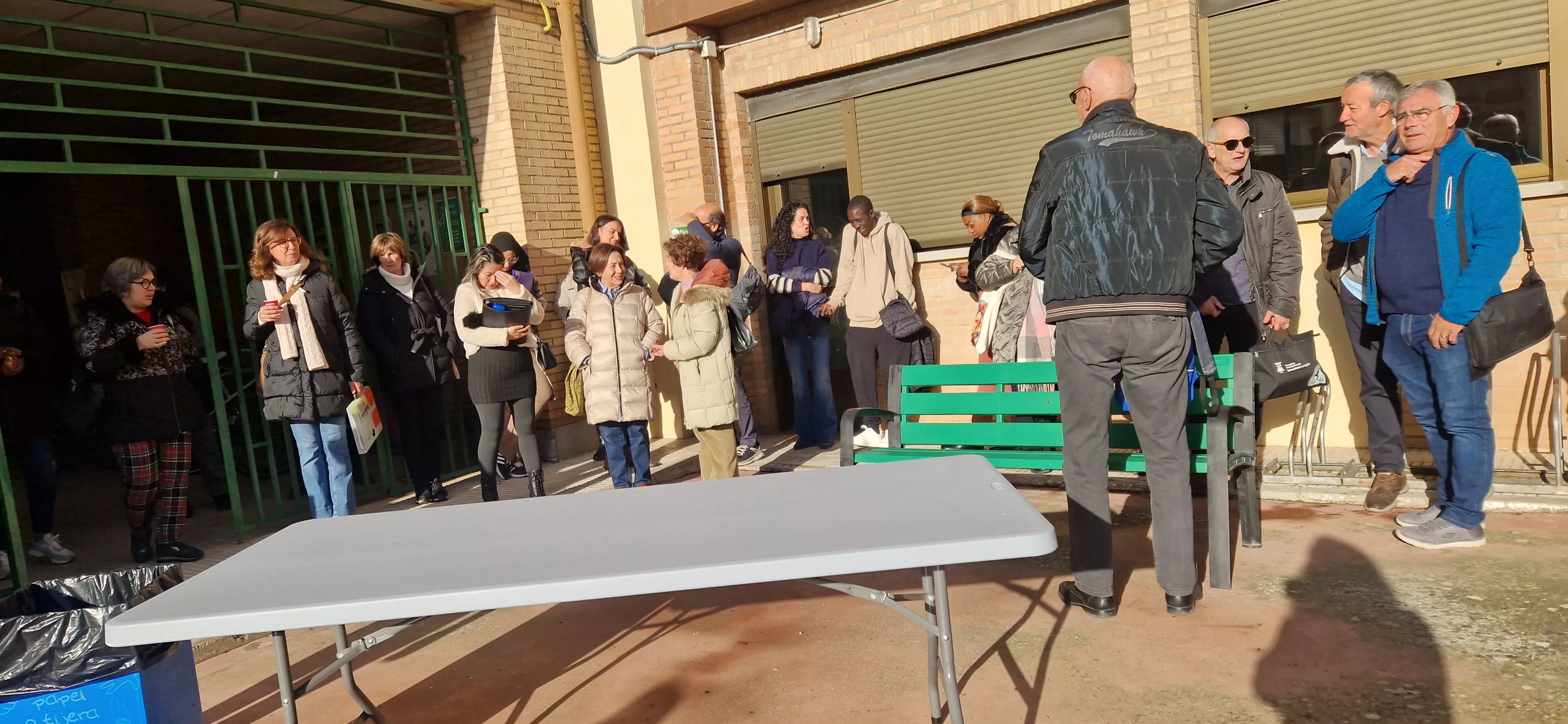  Fiesta de Navidad de la Escuela de Educación de Adultos de Huesca. Foto Myriam Martínez 