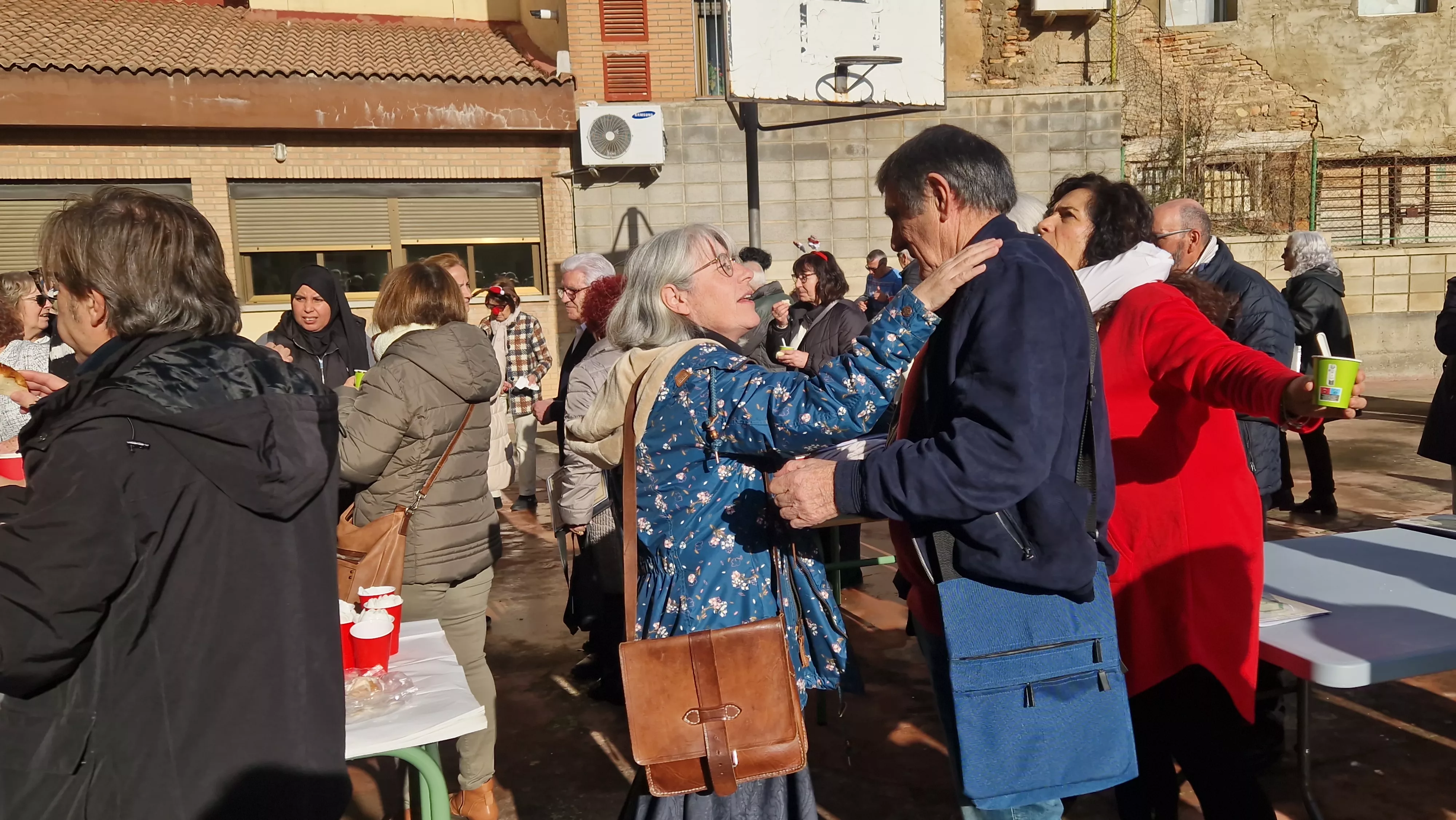  Fiesta de Navidad de la Escuela de Educación de Adultos de Huesca. Foto Myriam Martínez 