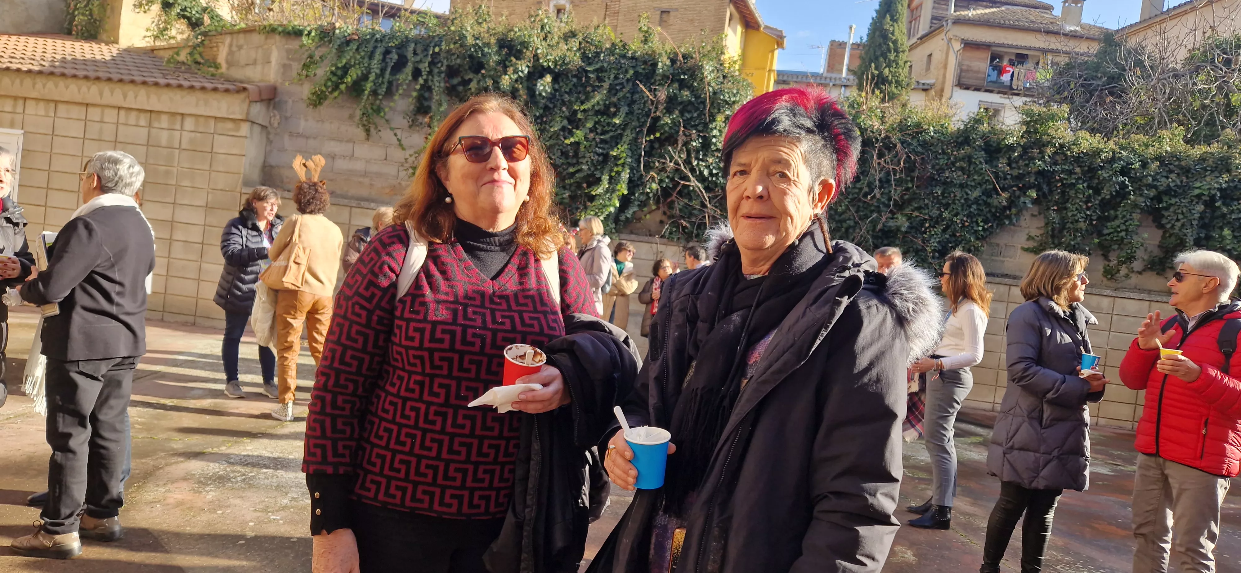  Fiesta de Navidad de la Escuela de Educación de Adultos de Huesca. Foto Myriam Martínez 