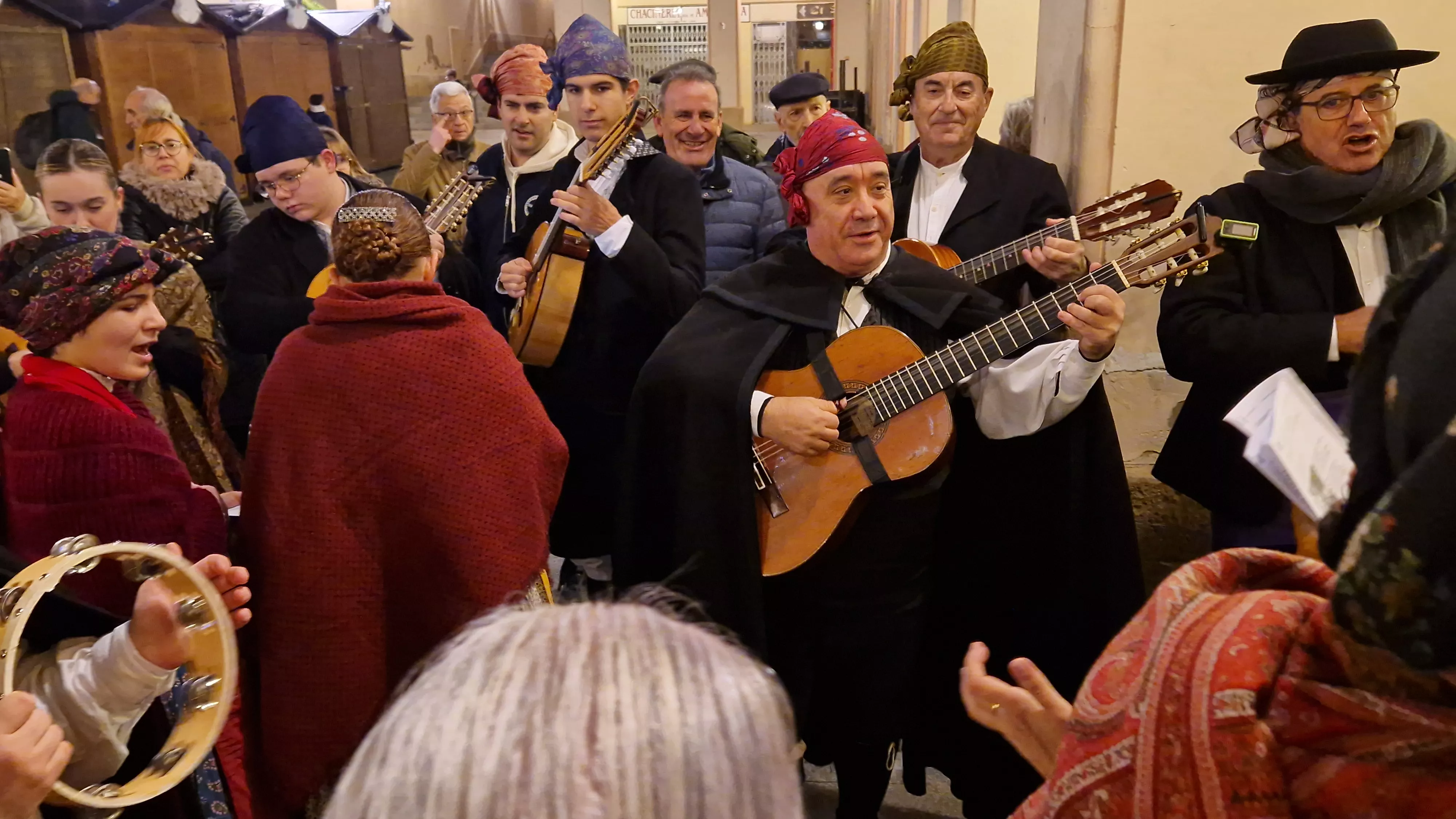Ronda Aguinaldo de Acordanza 2024 en Huesca. Foto Myriam Martínez
