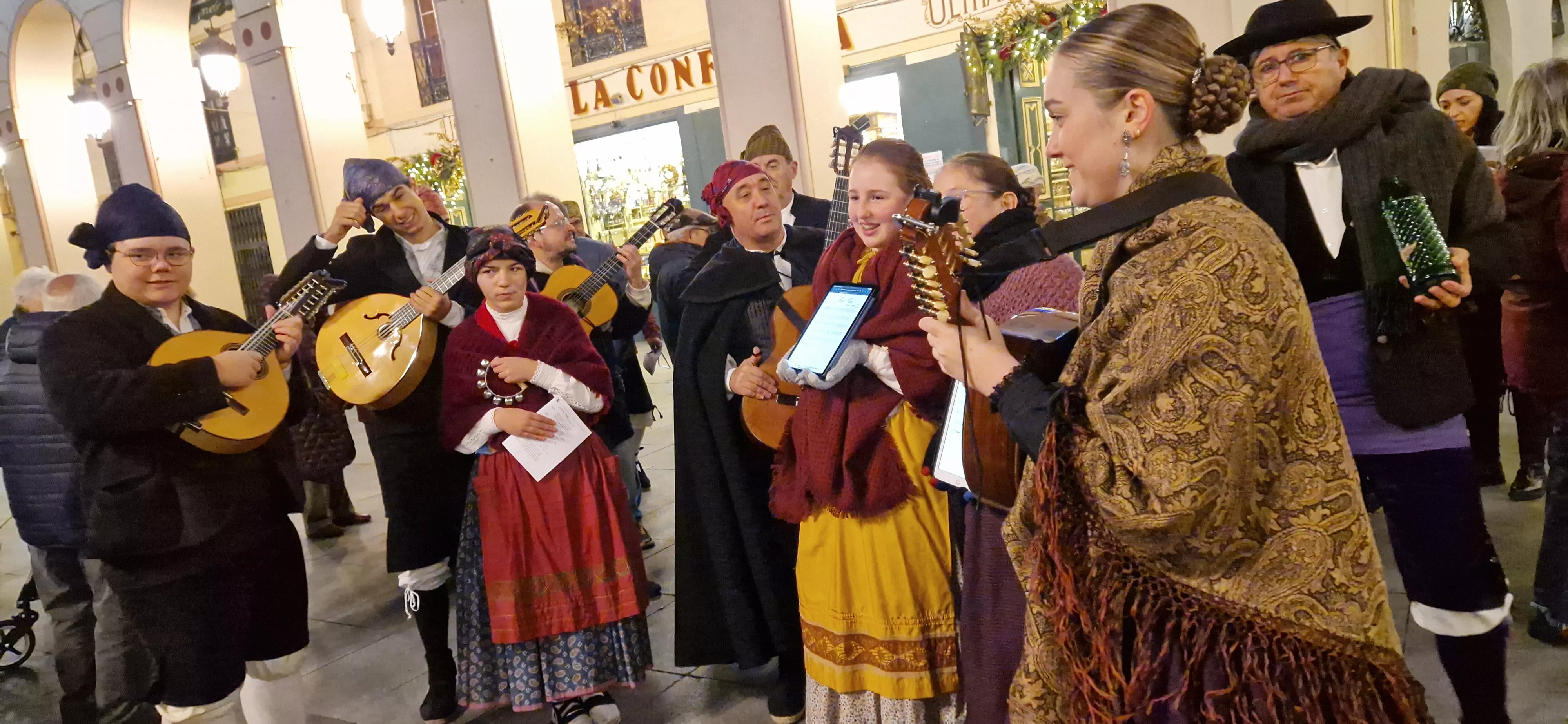 Ronda Aguinaldo de Acordanza 2024 en Huesca. Foto Myriam Martínez