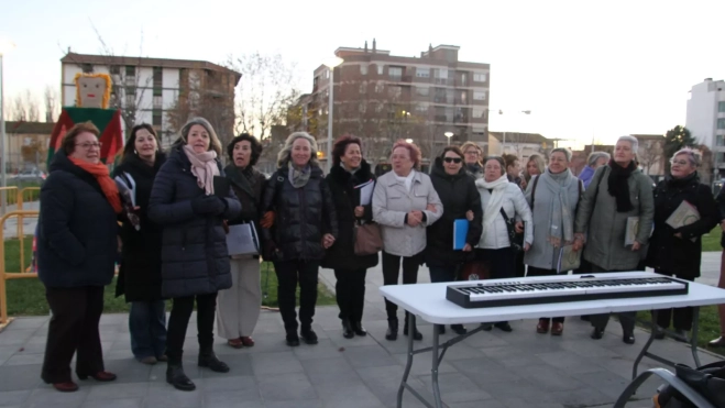 Presentación de la Castañera del barrio del Perpetuo Socorro. Foto Carlos Neofato (10) Presentación de la Castañera del barrio del Perpetuo Socorro. Foto Carlos Neofato (10)