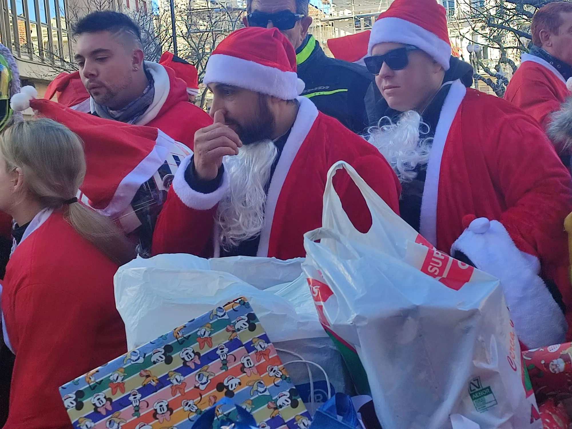 "Papanoelada" motera en Huesca.