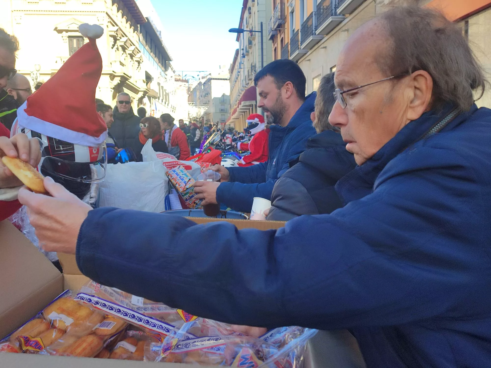 "Papanoelada" motera en Huesca.