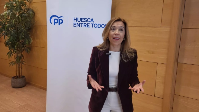 Ana Alós en el hotel Abba Huesca antes de la comida de Navidad del PP oscense Ana Alós en el hotel Abba Huesca antes de la comida de Navidad del PP oscense