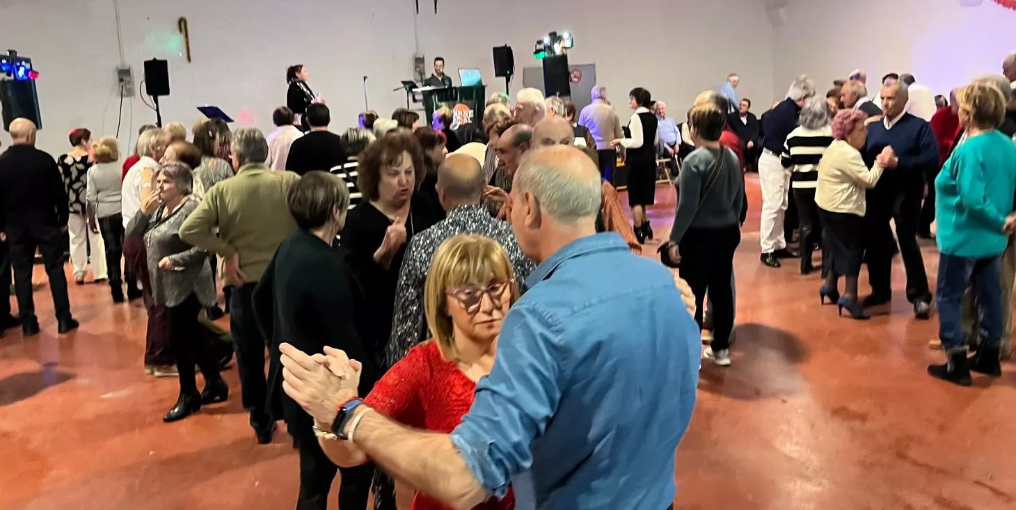 Participantes de "Sácame a bailar". Foto Mercedes Manterola