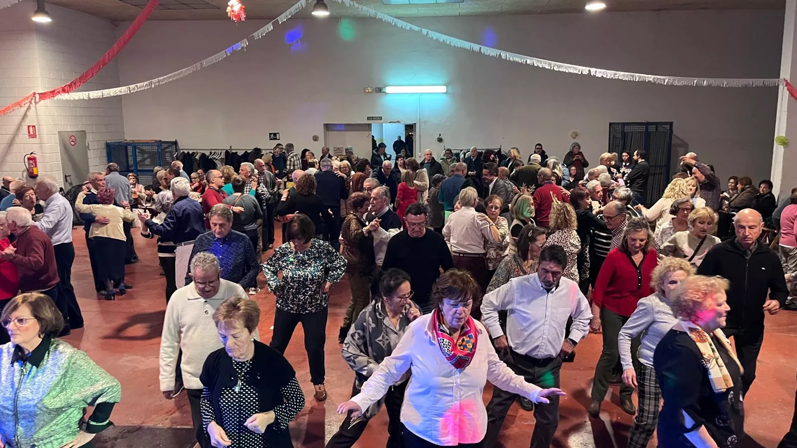 Participantes de "Sácame a bailar". Foto Mercedes Manterola