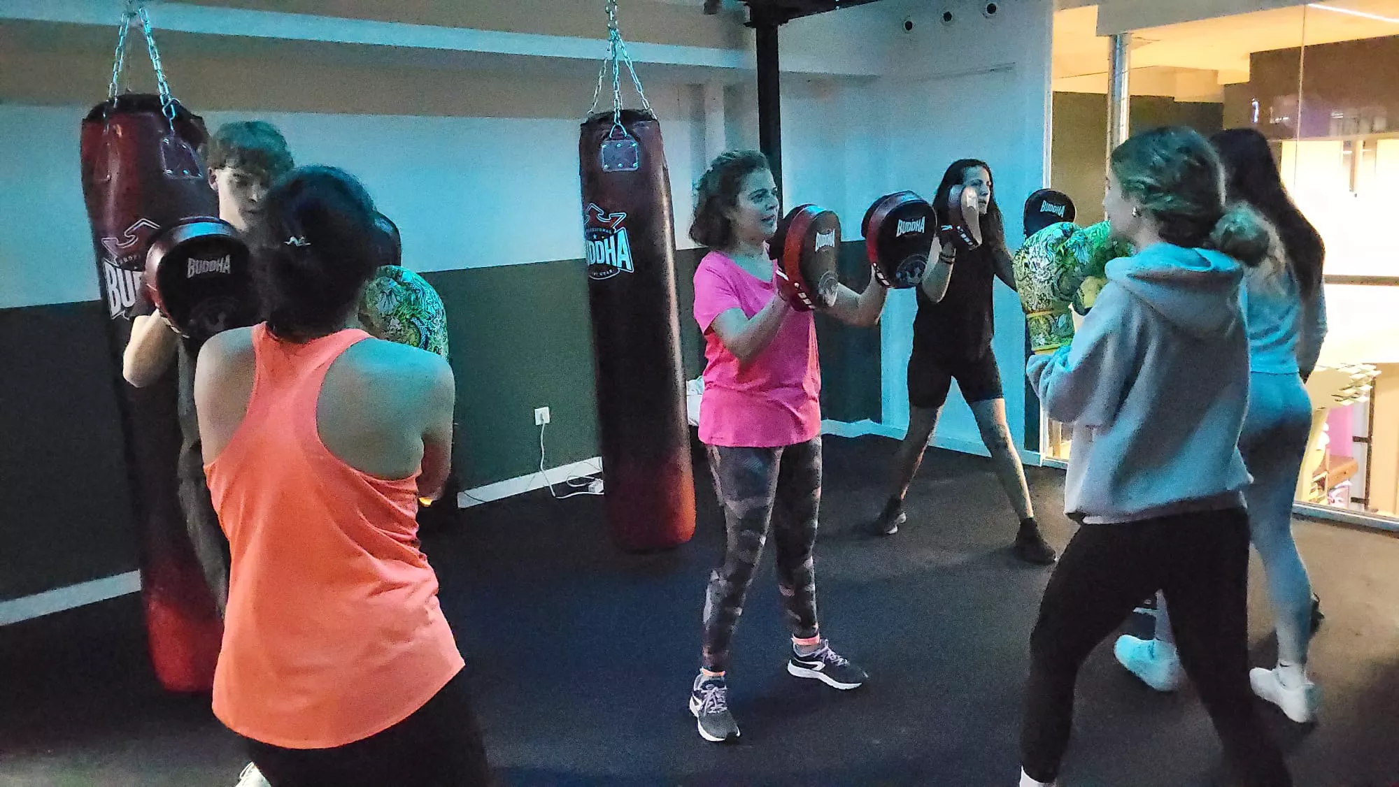 Boxing Salú en Yamira Salú en Huesca