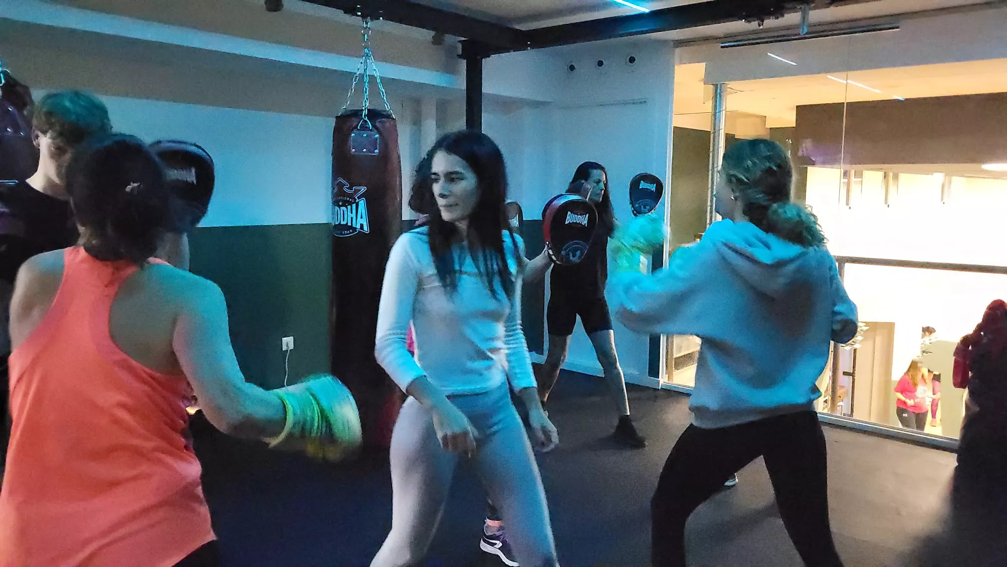 Boxing Salú en Yamira Salú en Huesca