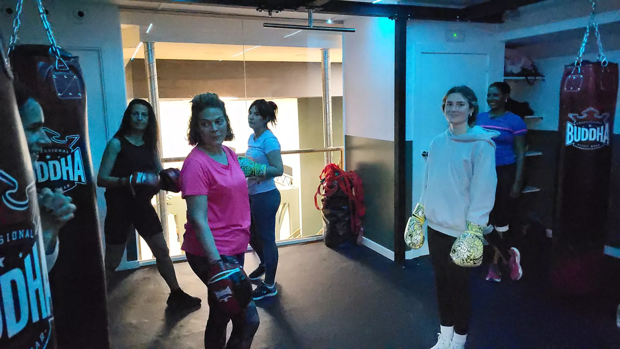 Boxing Salú en Yamira Salú en Huesca