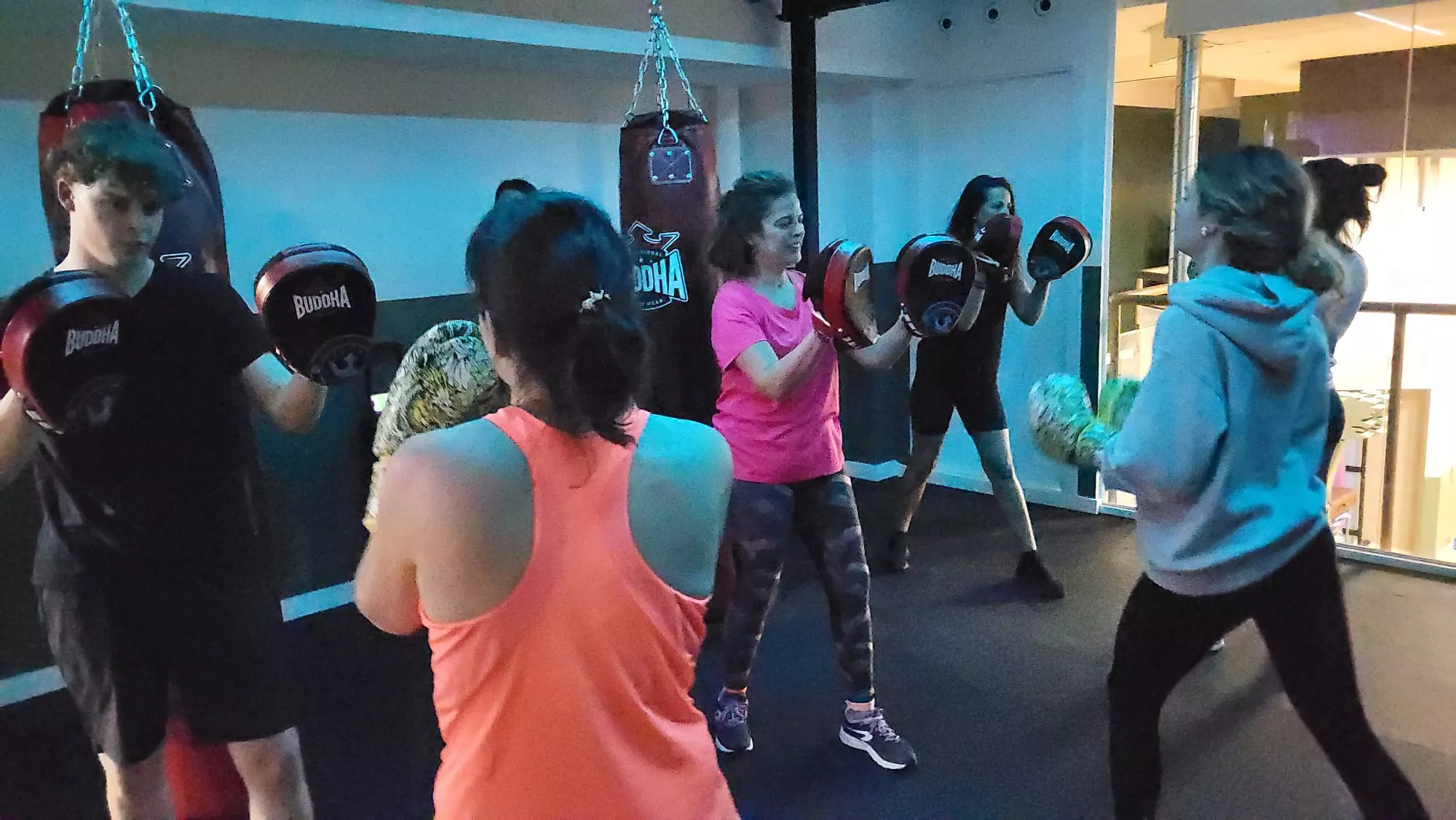 Boxing Salú en Yamira Salú en Huesca