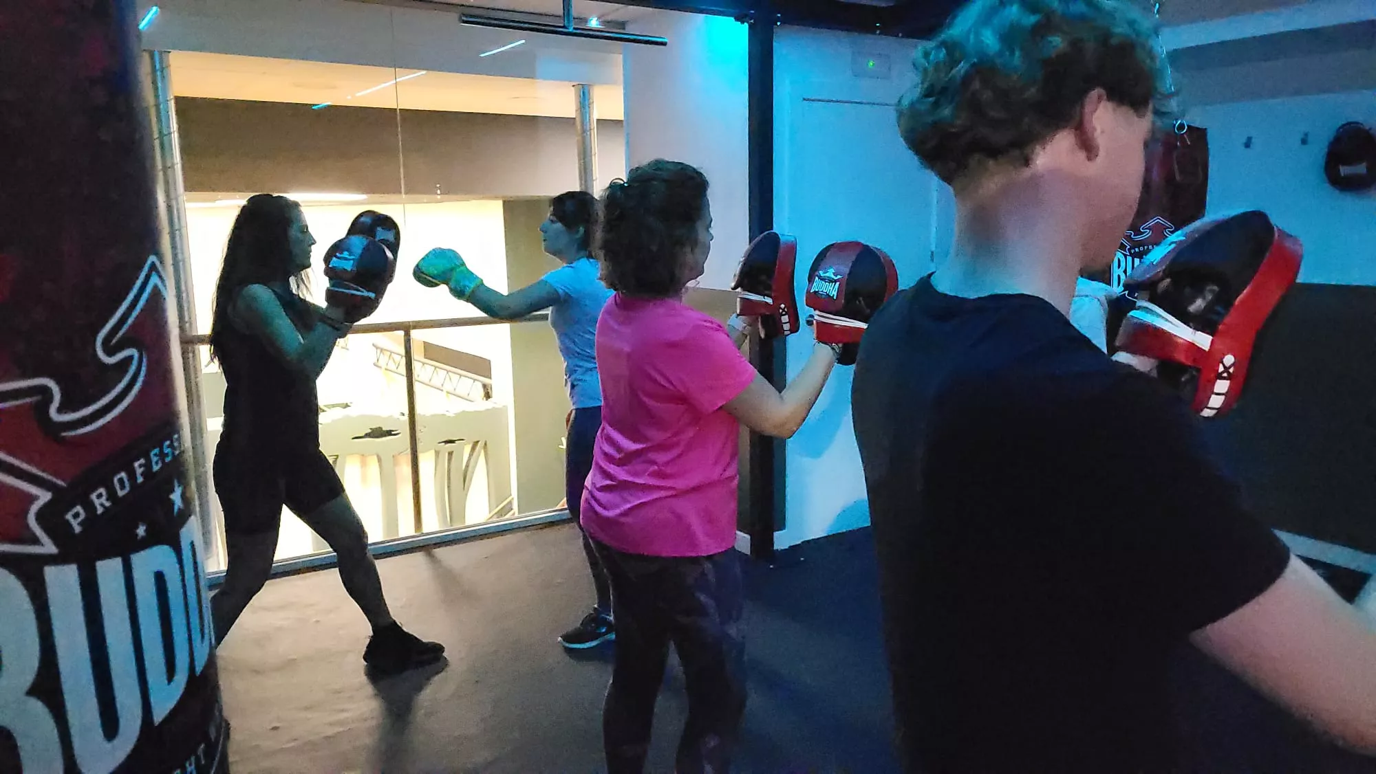 Boxing Salú en Yamira Salú en Huesca