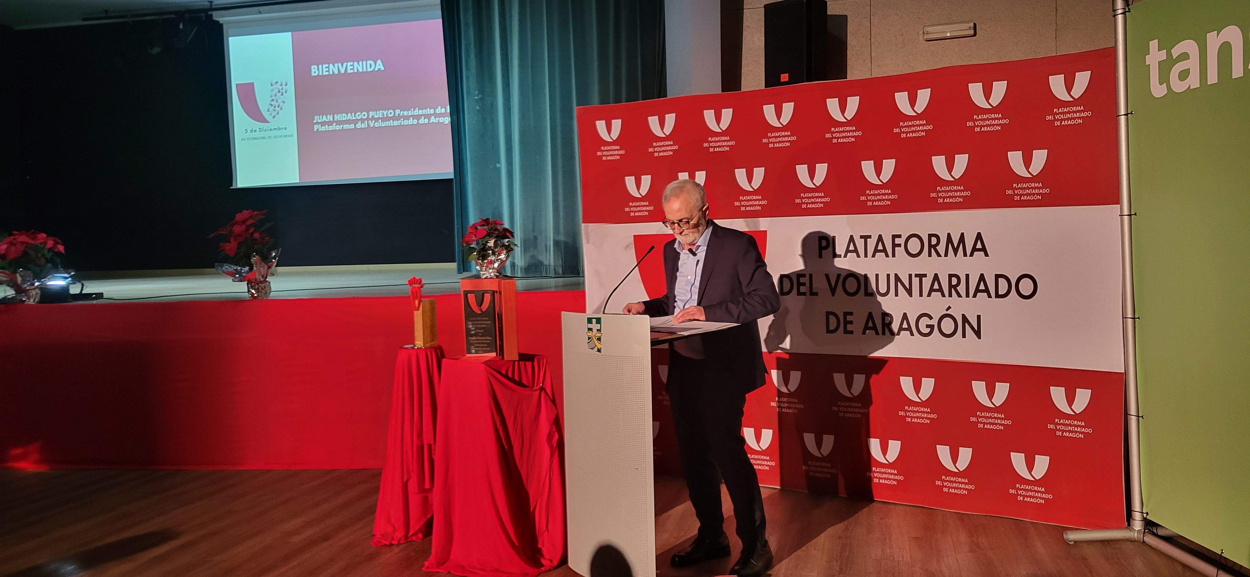 El presidente de la Plataforma, Juan Hidalgo, en la celebración en Huesca del Día del Voluntariado 2022. Foto Myriam Martínez