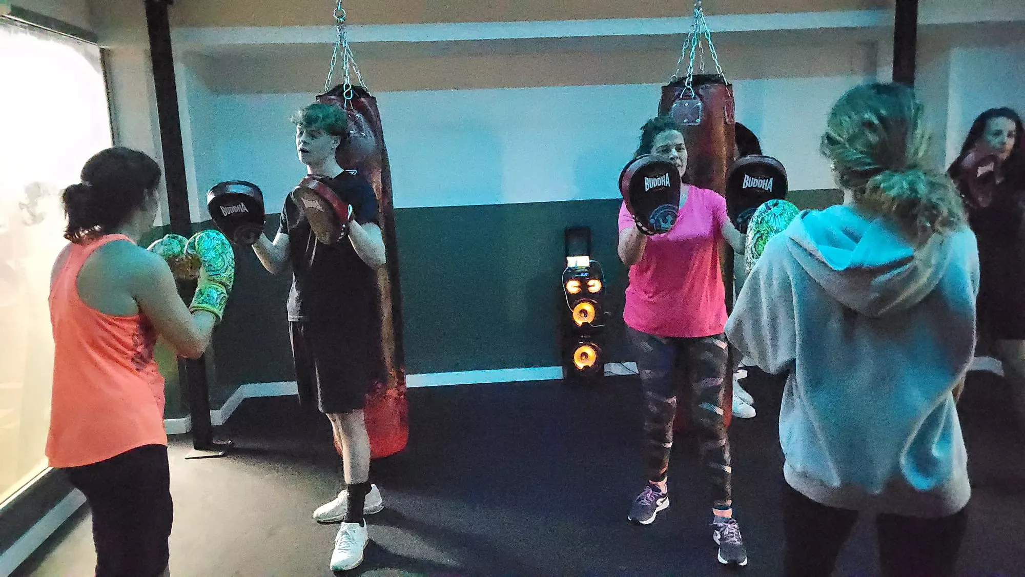 Boxing Salú en Yamira Salú en Huesca