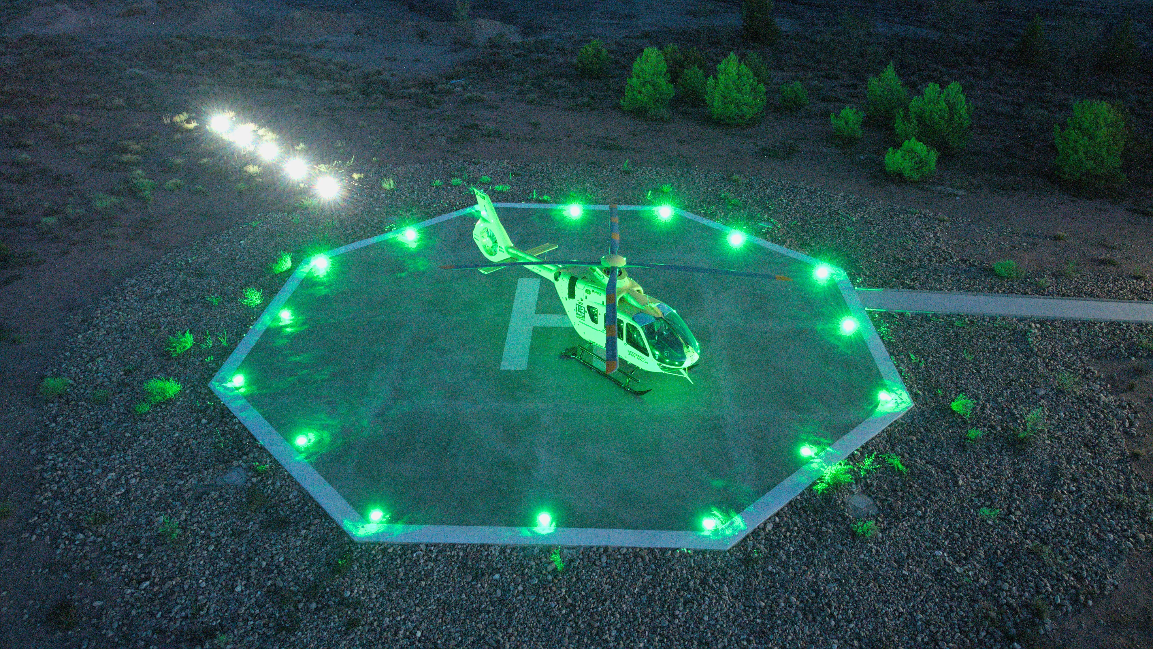 Un helicóptero en una superficie en las Cuencas Mineras de Teruel