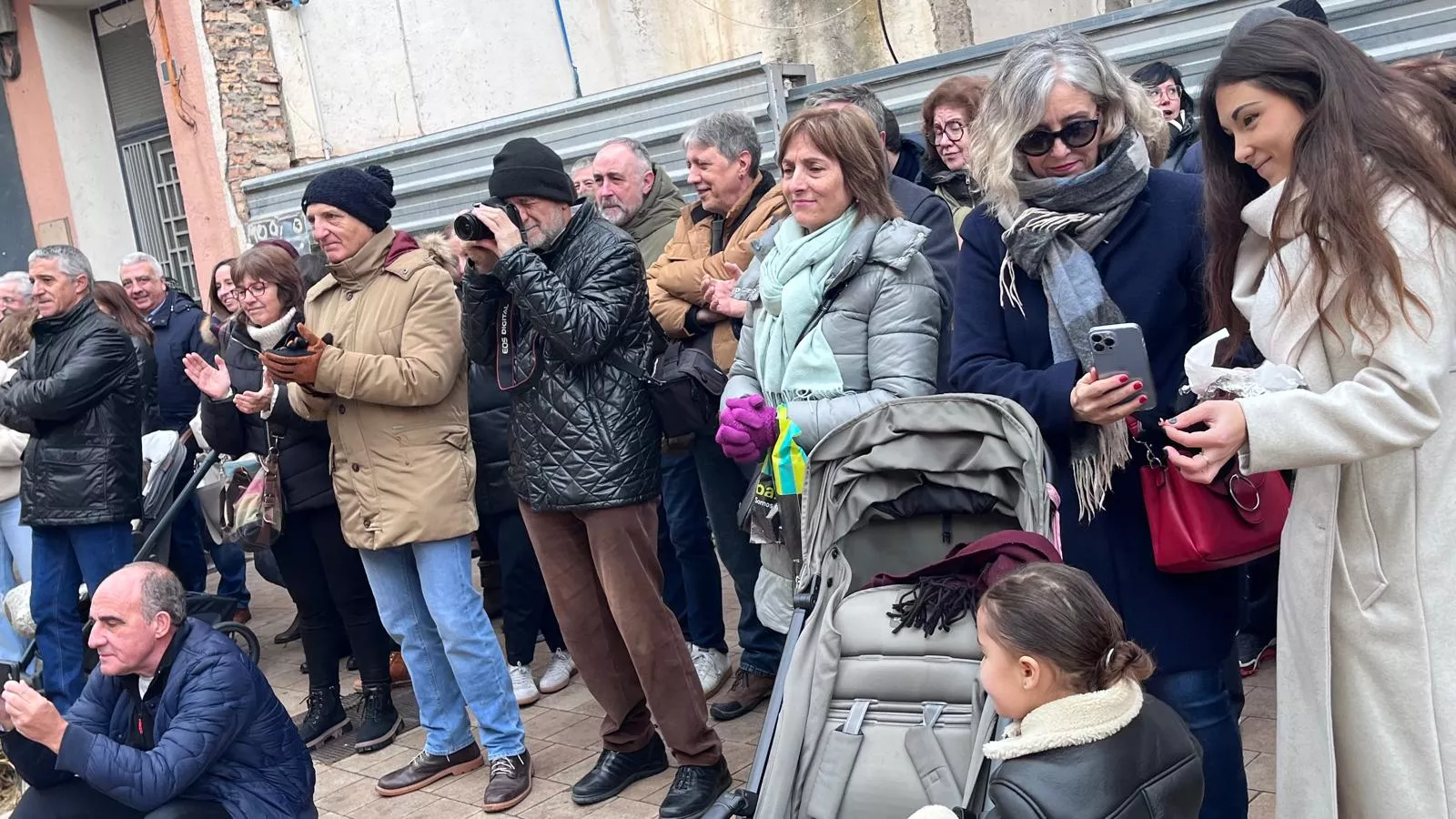 Actuación navideña de Góspel Monzón en el centro de la capital mediocinqueña. Foto Mercedes Manterola