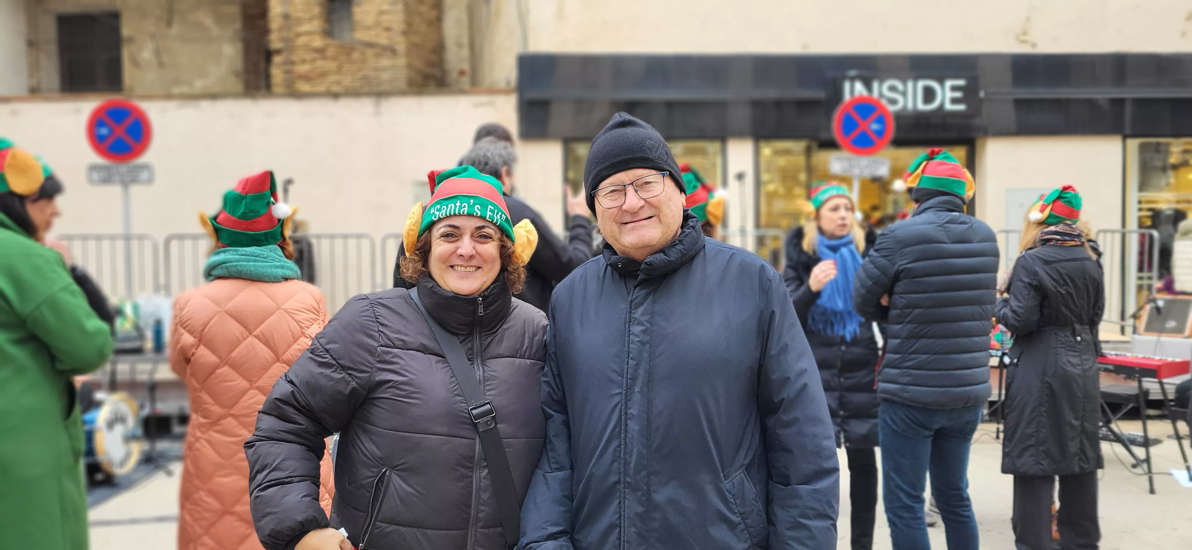 Actuación navideña de Góspel Monzón en el centro de la capital mediocinqueña. Foto Mercedes Manterola
