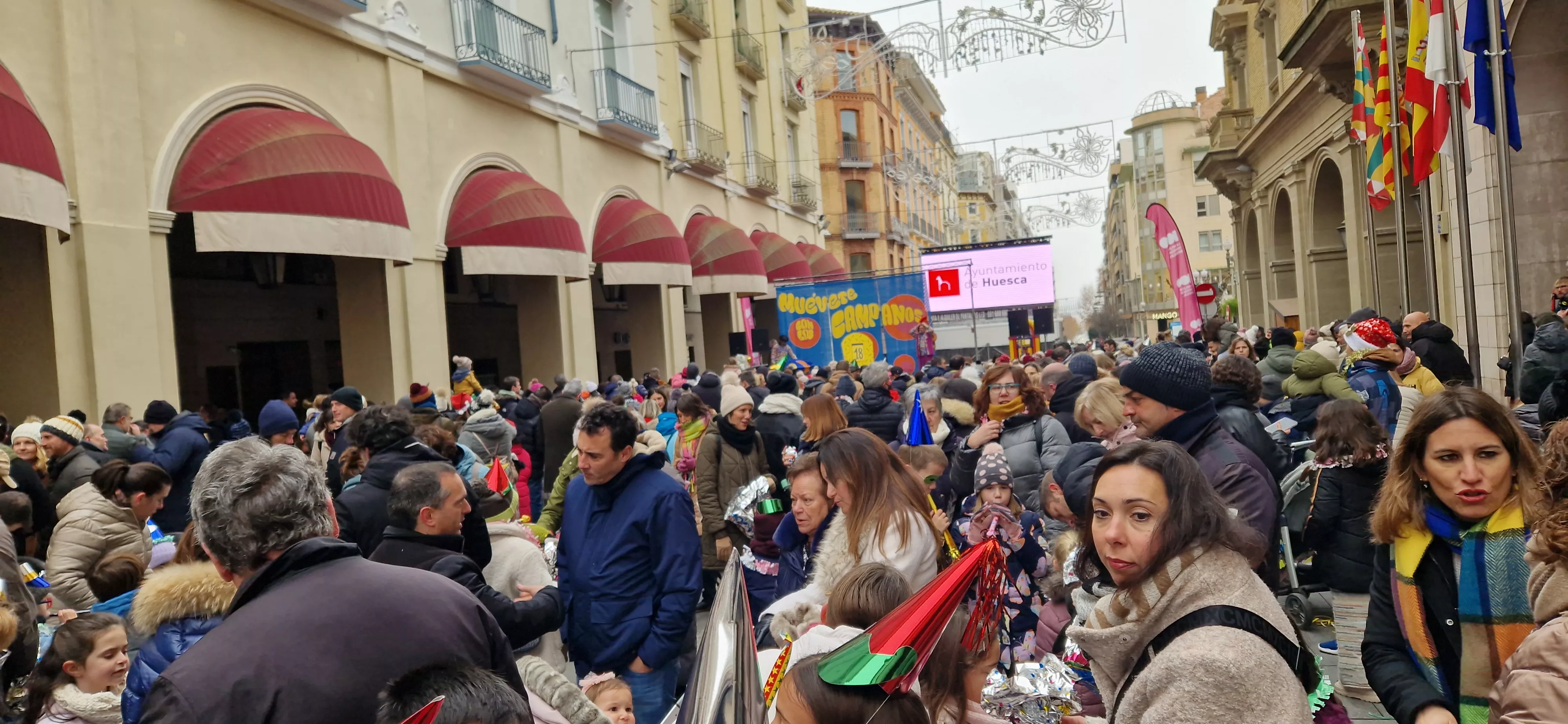Campanadas infantiles de Huesca 2024-2025. Foto Myriam Martínez 